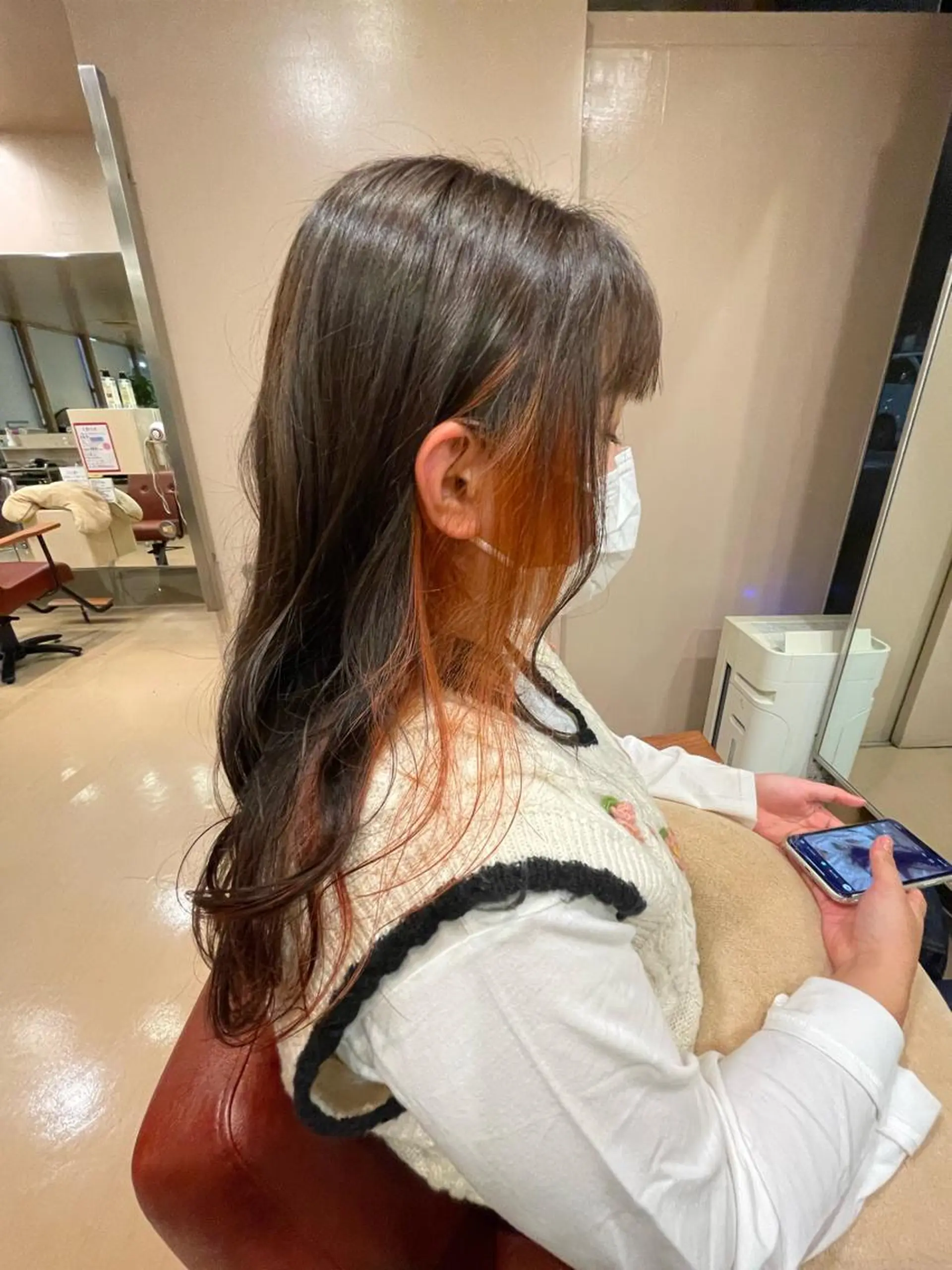 カラー イヤリングカラー インナーカラー 小松田 琴美のヘアスタイル