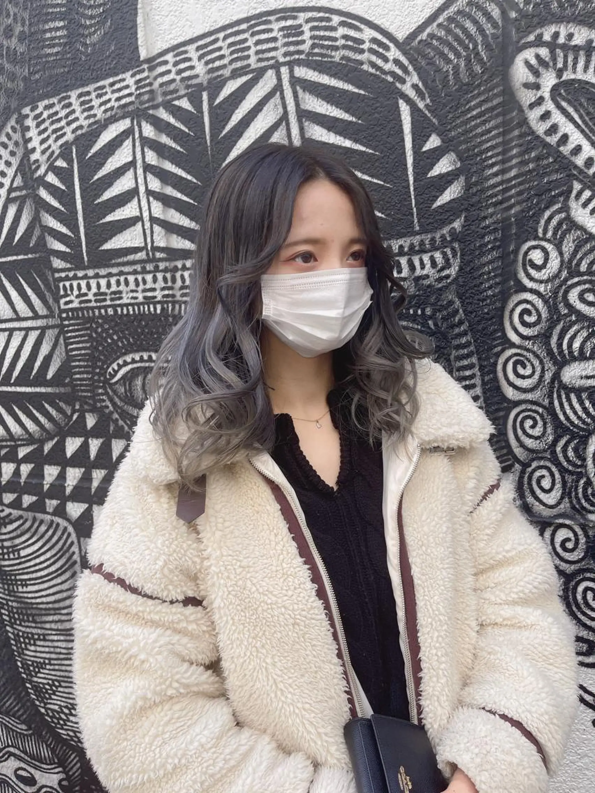 セミロング カラー ヘアアレンジ グラデーションカラー シルバー 外国人風カラー 🌈派手髪エクステ ブレイズ🌈ひろとのヘアスタイル