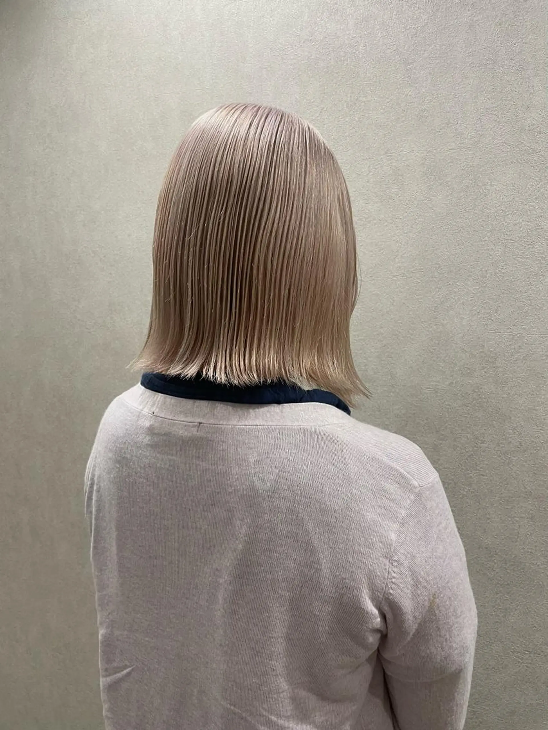 ミディアム 高評価多数◎ コテ巻きパーマ星明夏のヘアスタイル