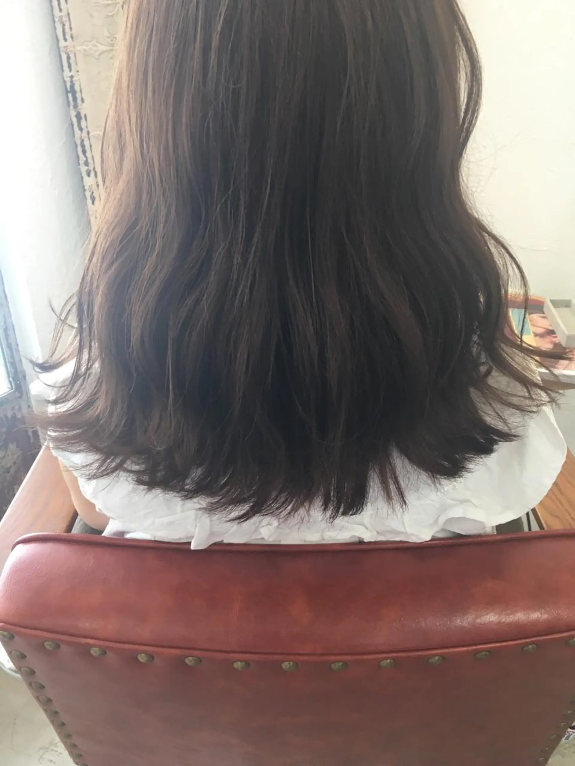 セミロング カラー ベージュカラー 透明感カラー fio マナミのヘアスタイル