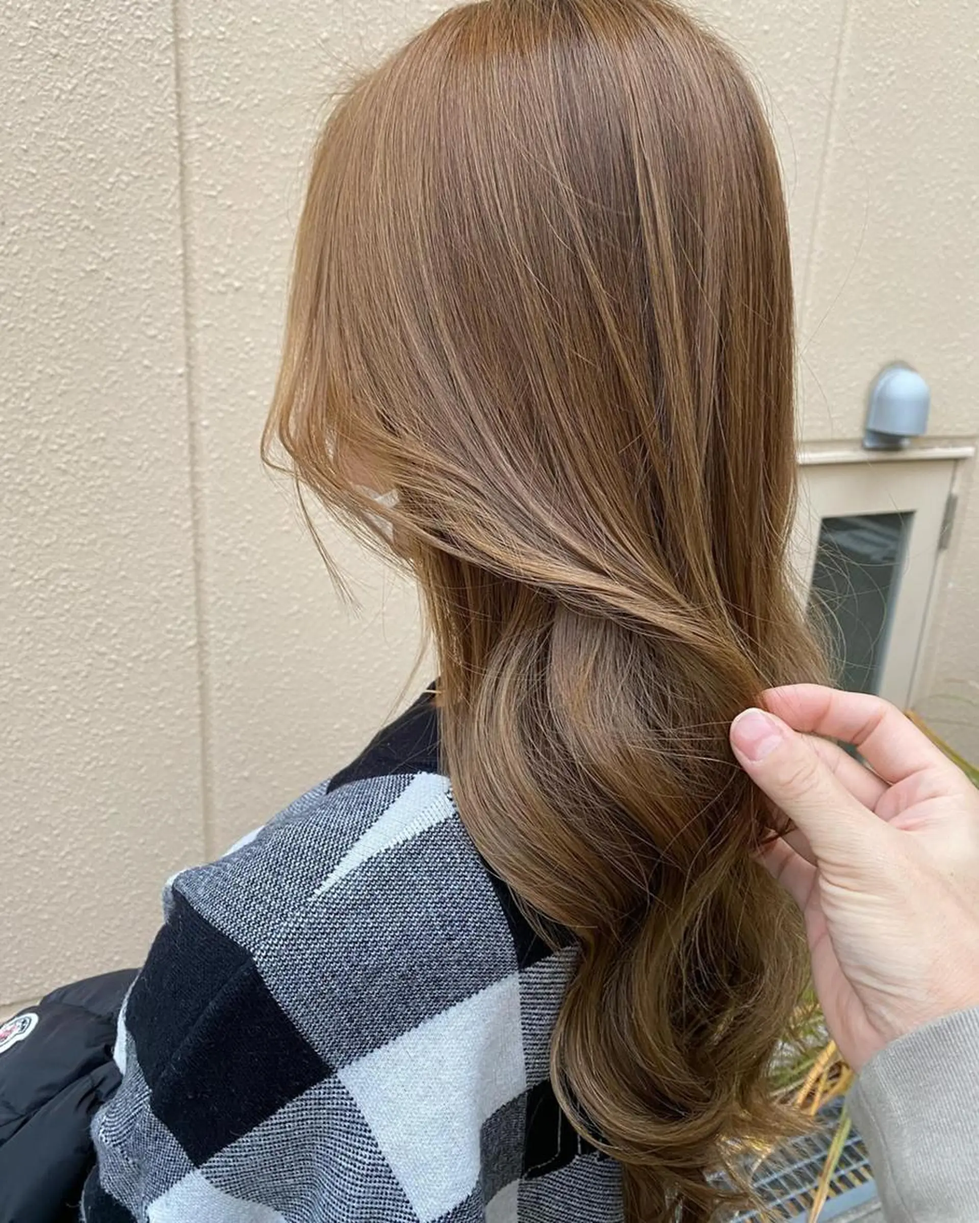 カラー パーマ ヘアアレンジ メンズ キッズ ネイル マツエク・マツパ メンズハイライト メンズインナーカラー アクアカラー ハイライトカラー イルミナカラー Saffyハリウッド トリートメント◎のヘアスタイル