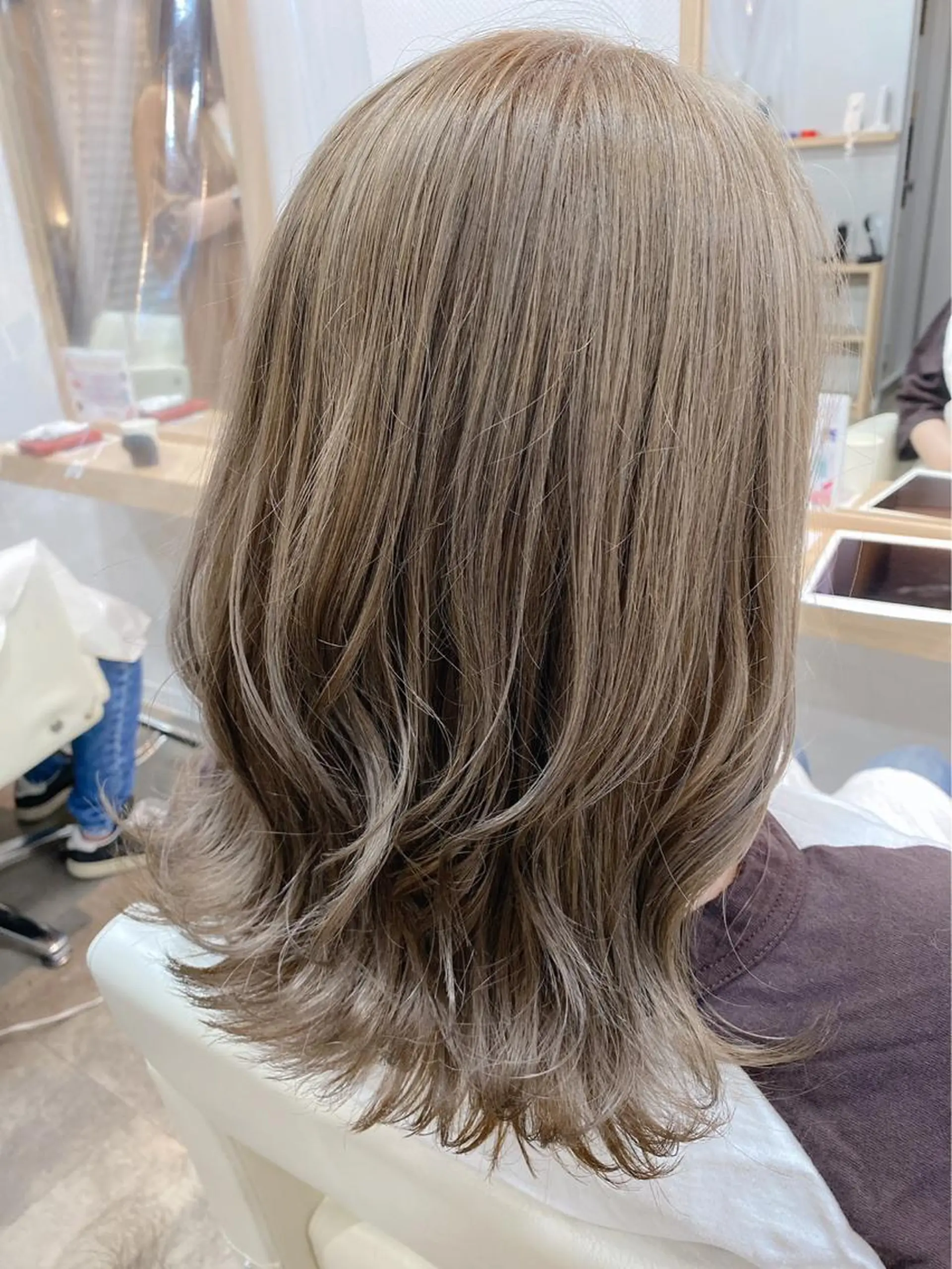 ミディアム 韓国カット/透明感 Re.Labo岡本のヘアスタイル