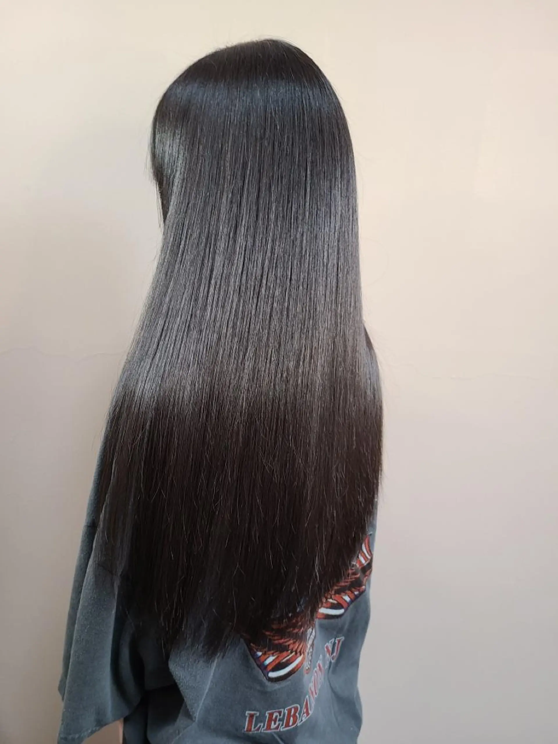 ロング ハイトーン特化 川井優汰のヘアスタイル