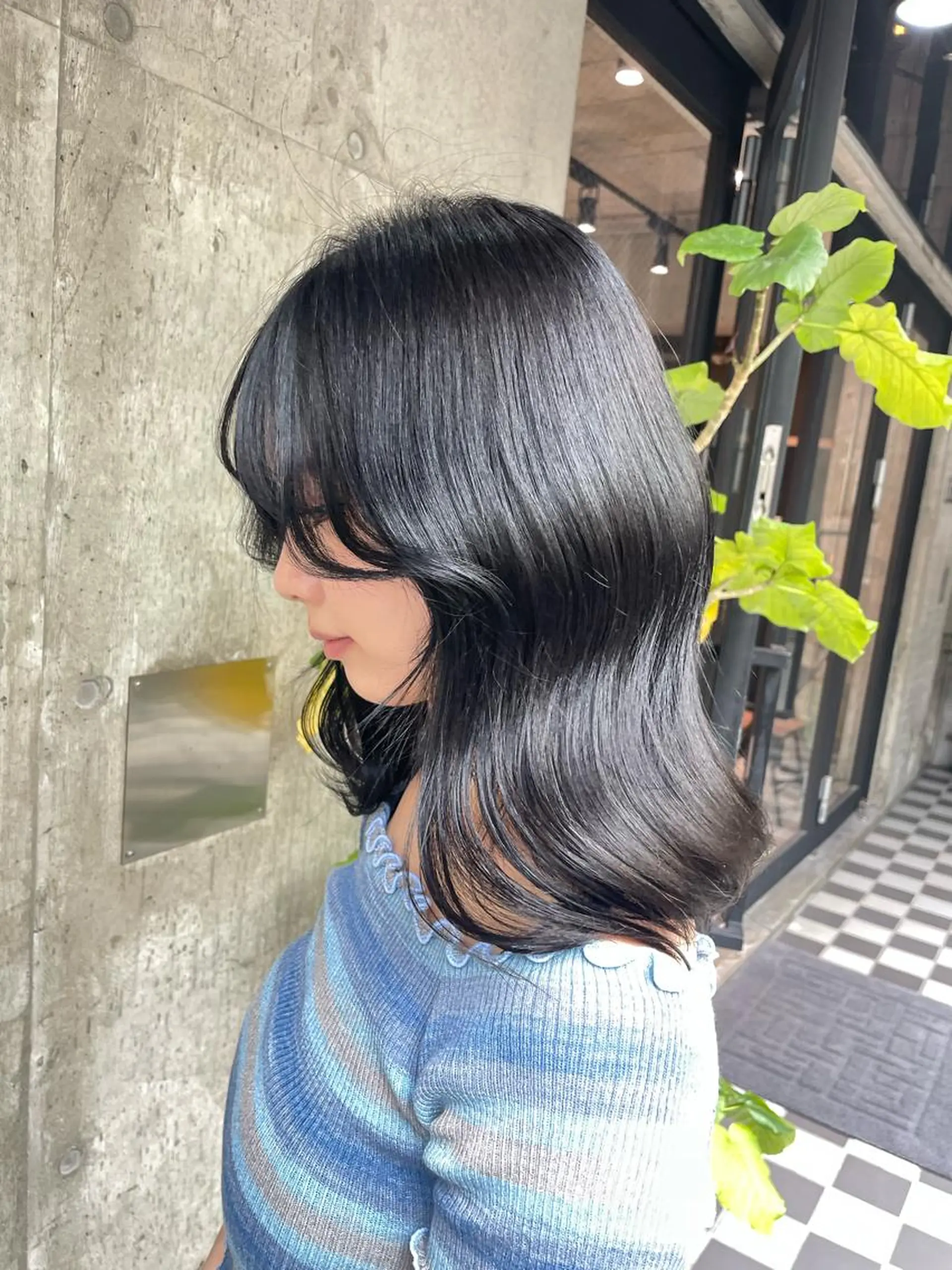 セミロング 🫧ハイライトカラー 🫧 𝓜𝓘𝓤のヘアスタイル