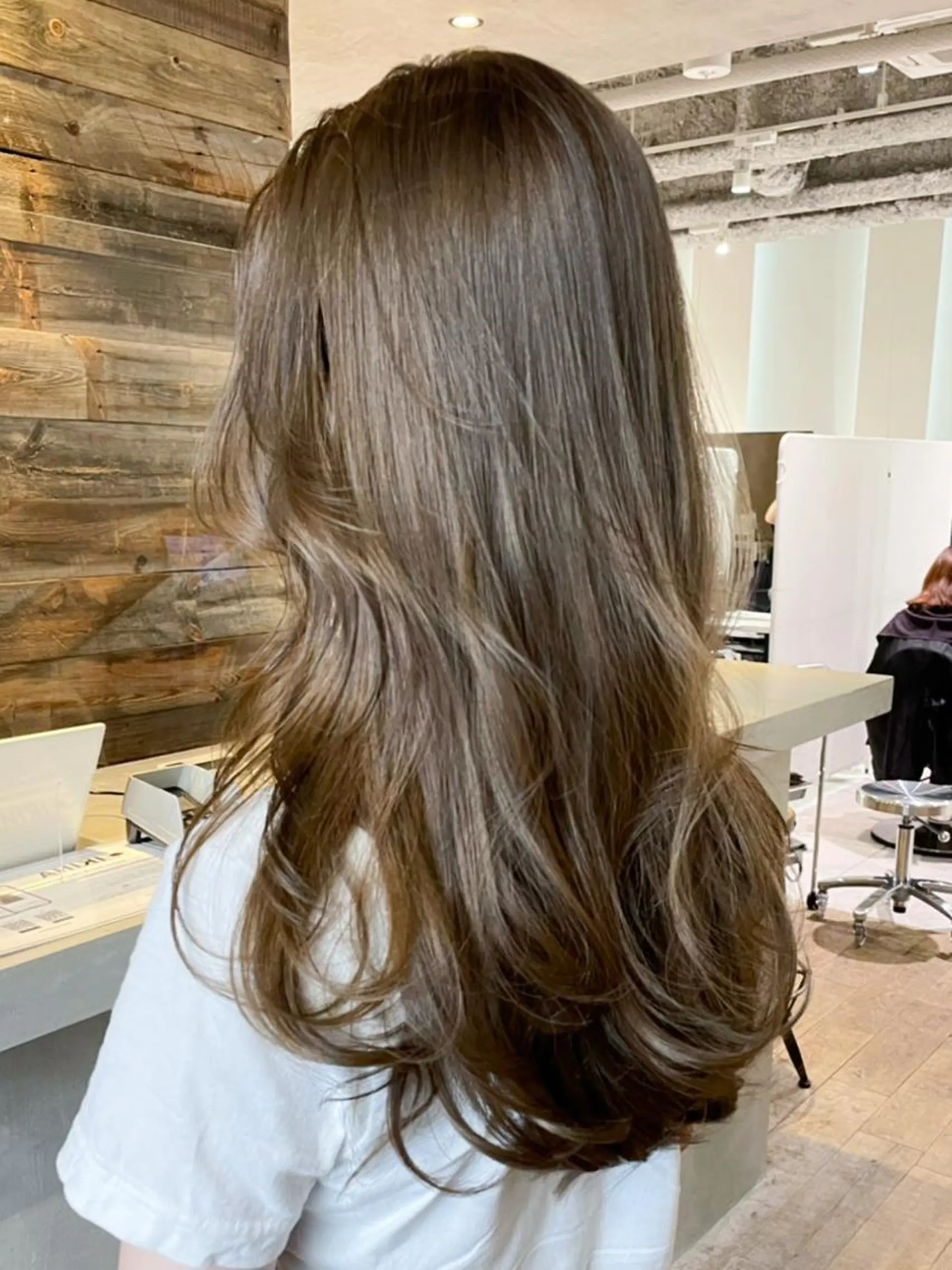 セミロング カラー パーマ ヘアアレンジ ベージュカラー オリーブベージュ ITbyALBUM 松戸のヘアスタイル