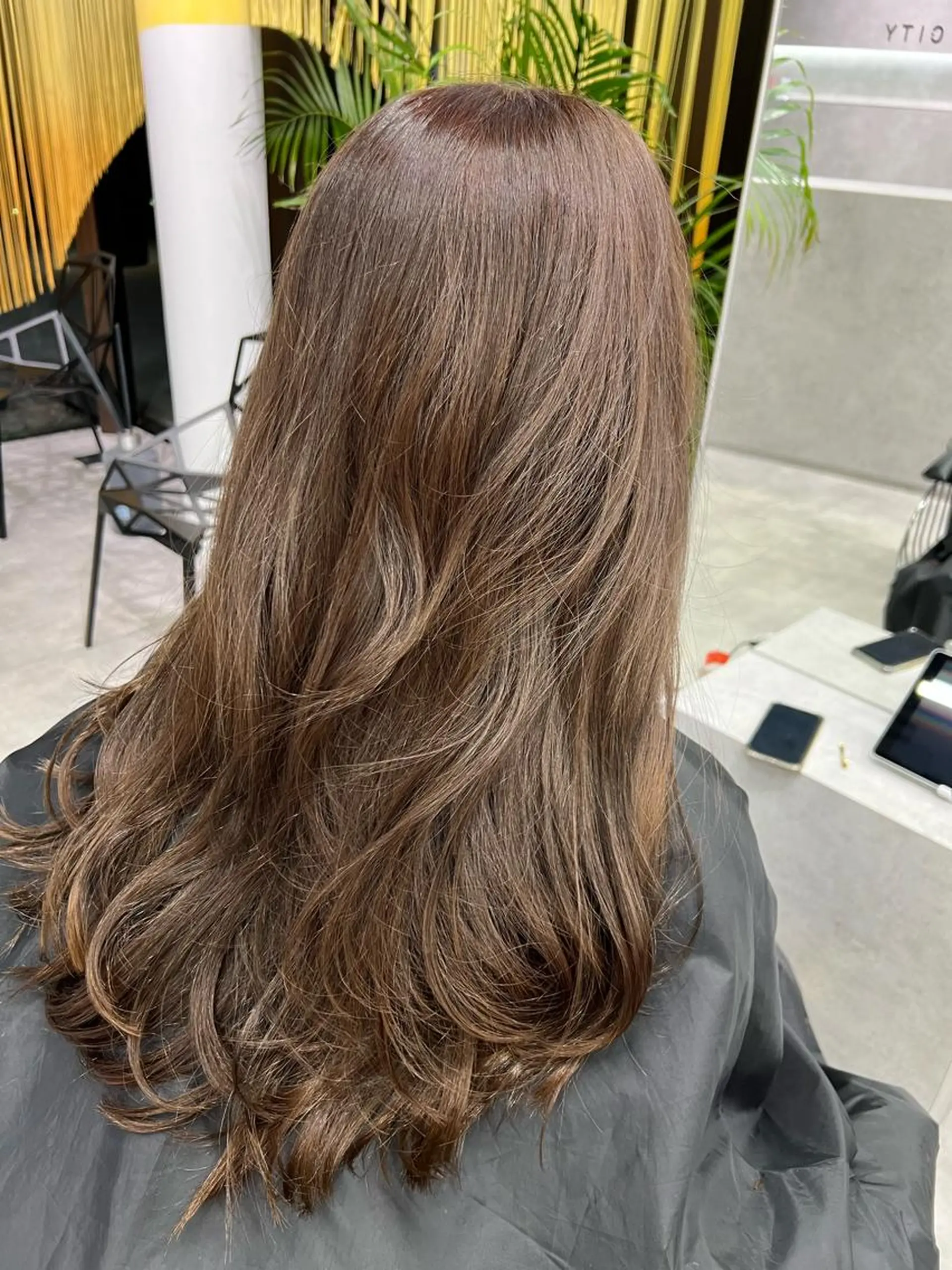 カラー グレージュ 上田 エミのヘアスタイル