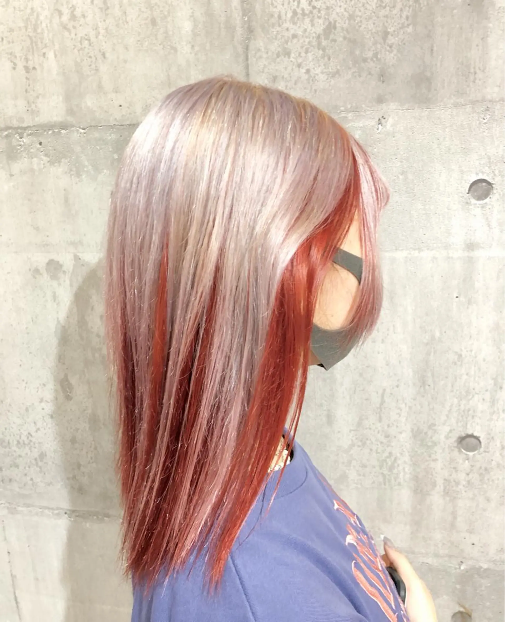 ミディアム カラー デザインカラー オレンジ レッドカラー 興津/韓国レイヤー ダブルカラー美髪縮毛のヘアスタイル