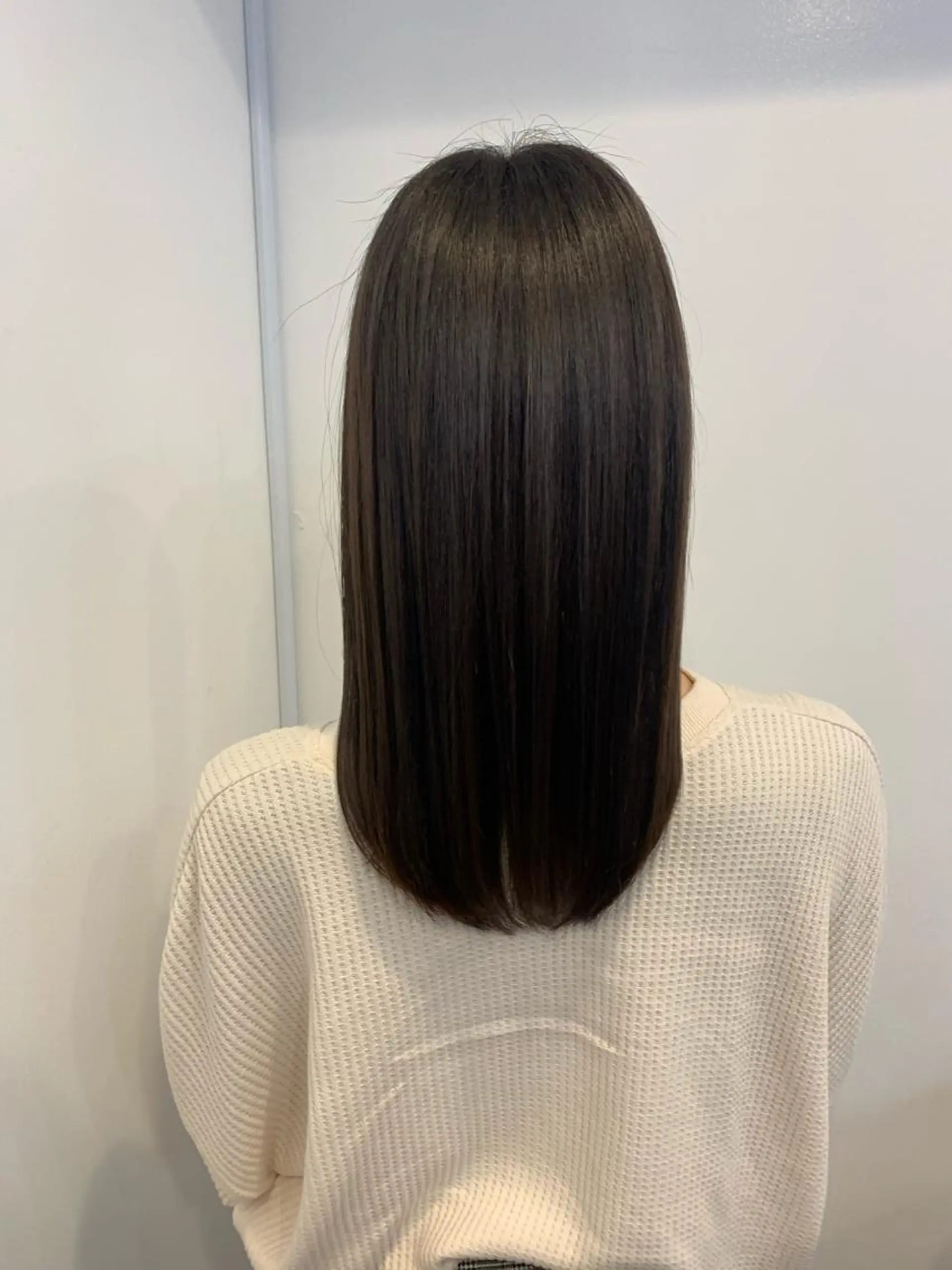 ミディアム ミディアムパーマ トリートメント トップ スタイリストのヘアスタイル