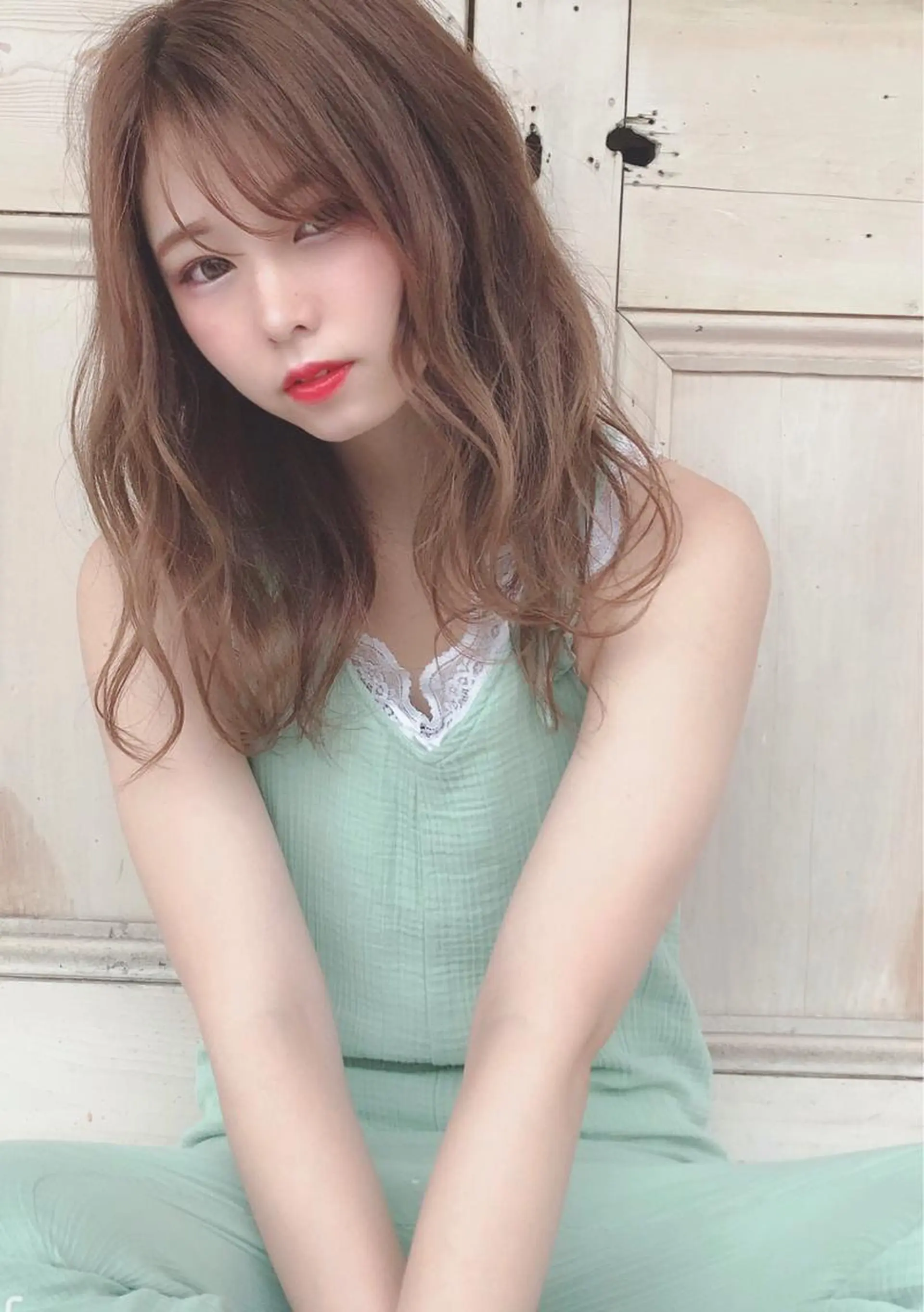 セミロング YOKOI SHINJIのヘアスタイル