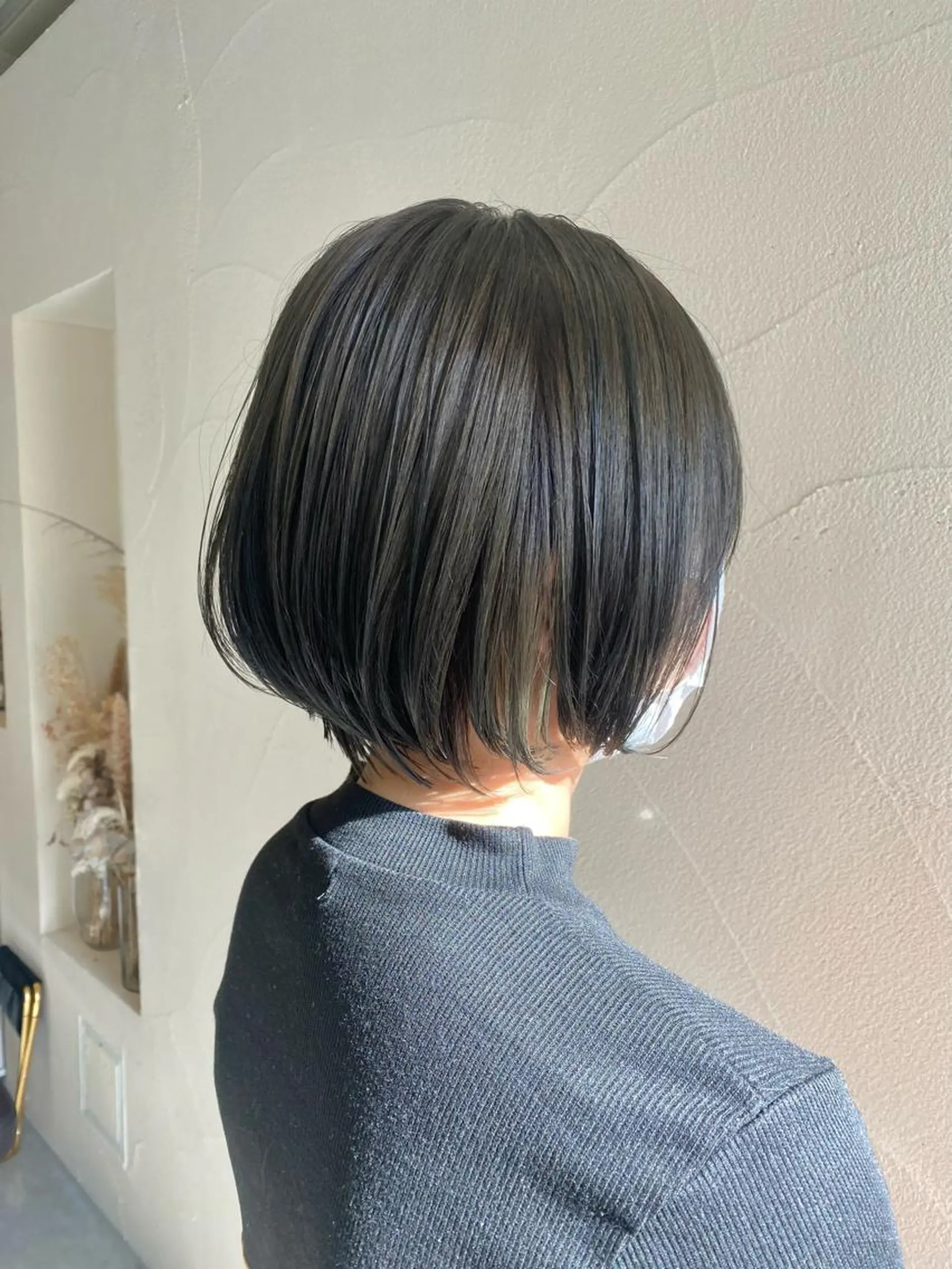 ショート カラー ショートボブ 透明感カラー グレージュ カーキグレージュ オリーブグレージュ ヘアカラー トリートメント ハイトーン×似合わせ 🌱中川慎之介のヘアスタイル