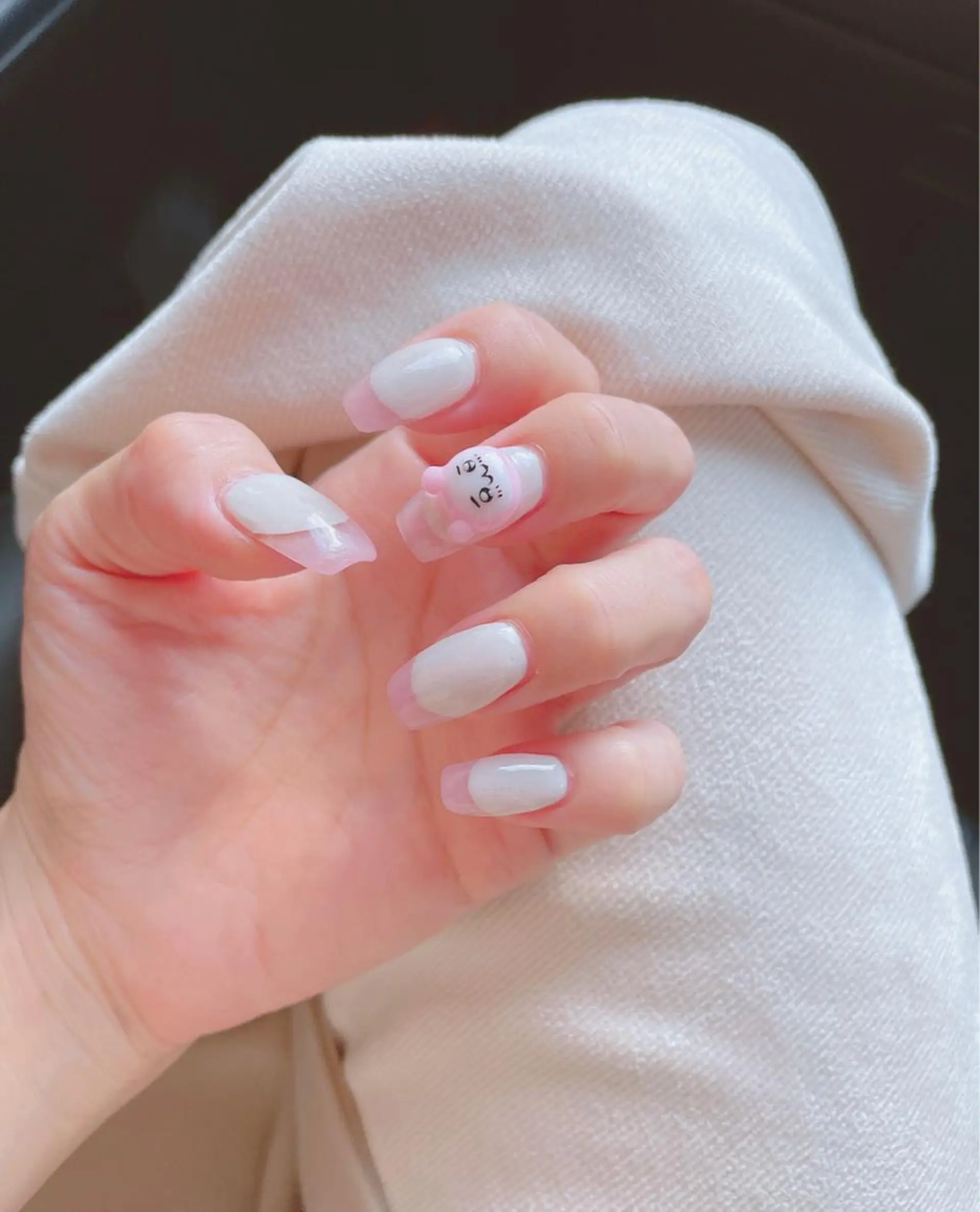 ネイル aura .のネイルデザイン