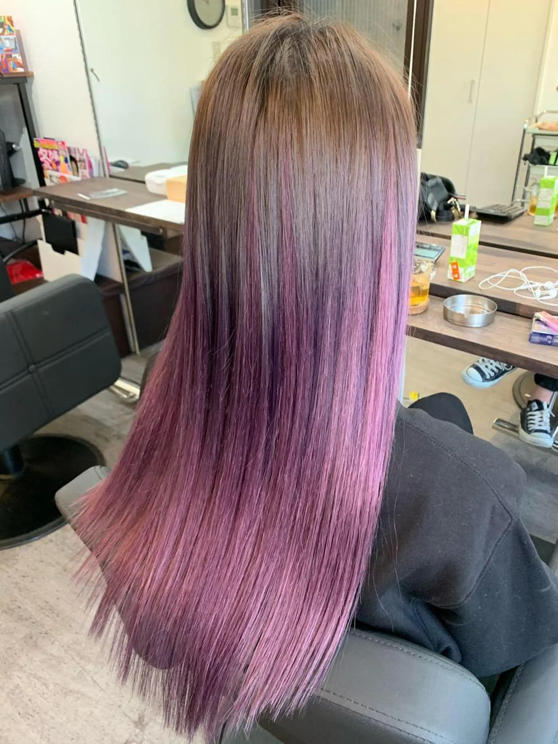 セミロング LANI OOSAKAのヘアスタイル