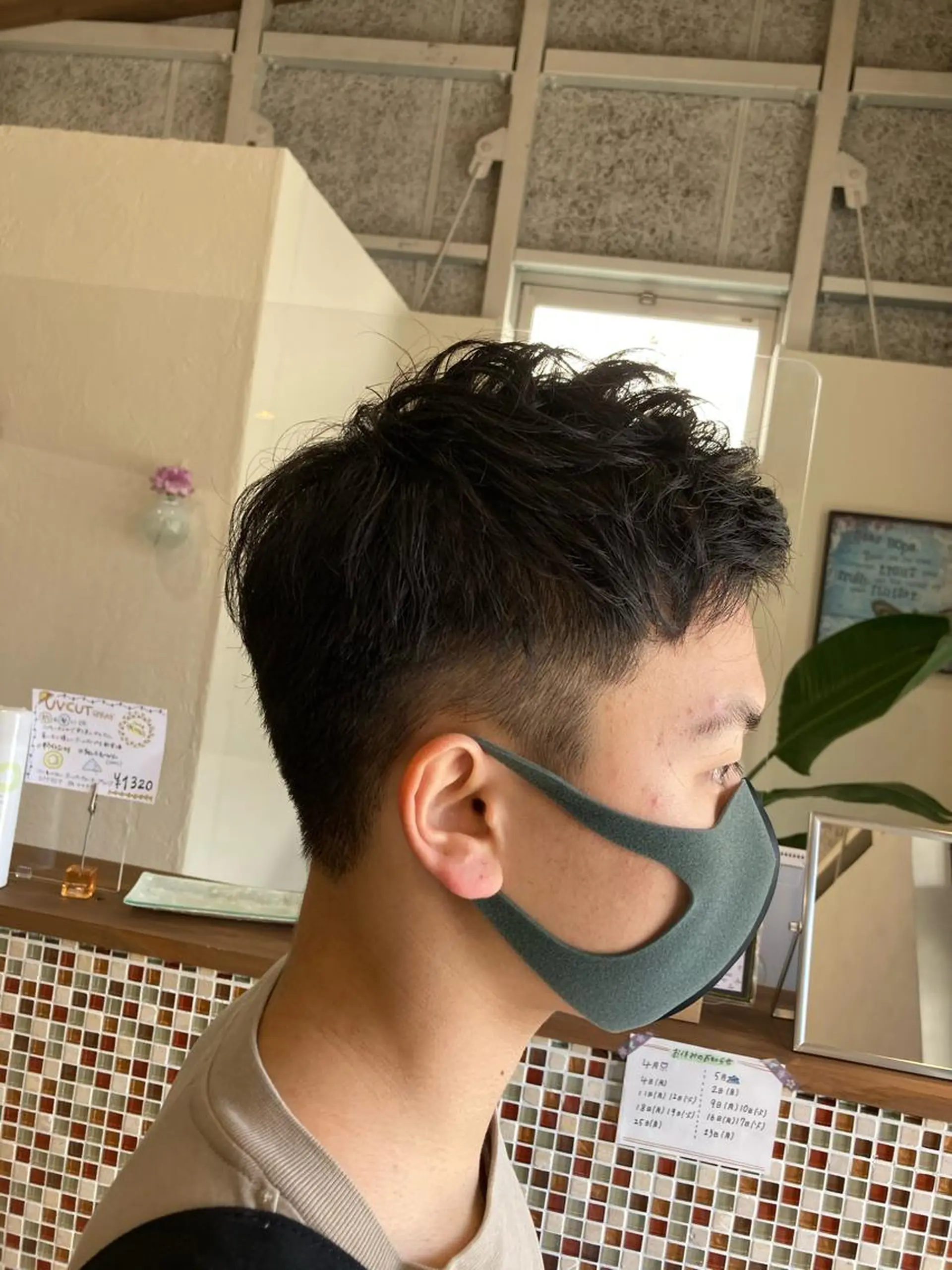 ショート メンズ 刈り上げ 加藤 泰地のヘアスタイル