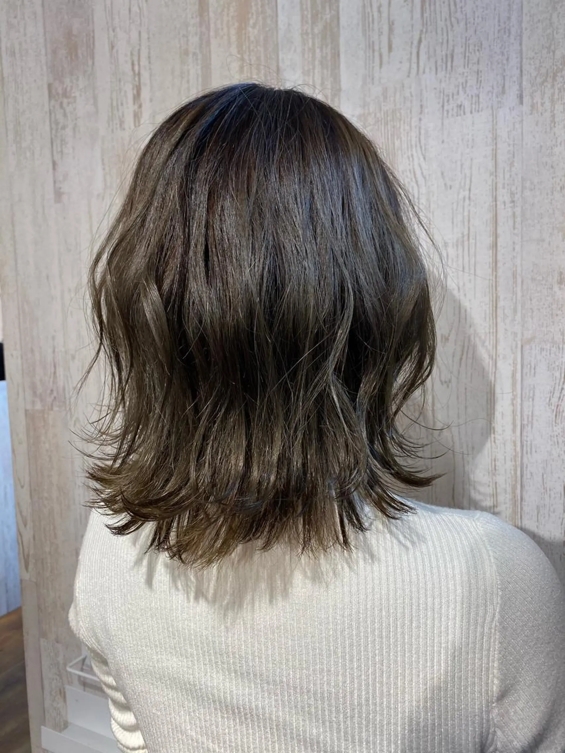 カラー 大場 優のヘアスタイル
