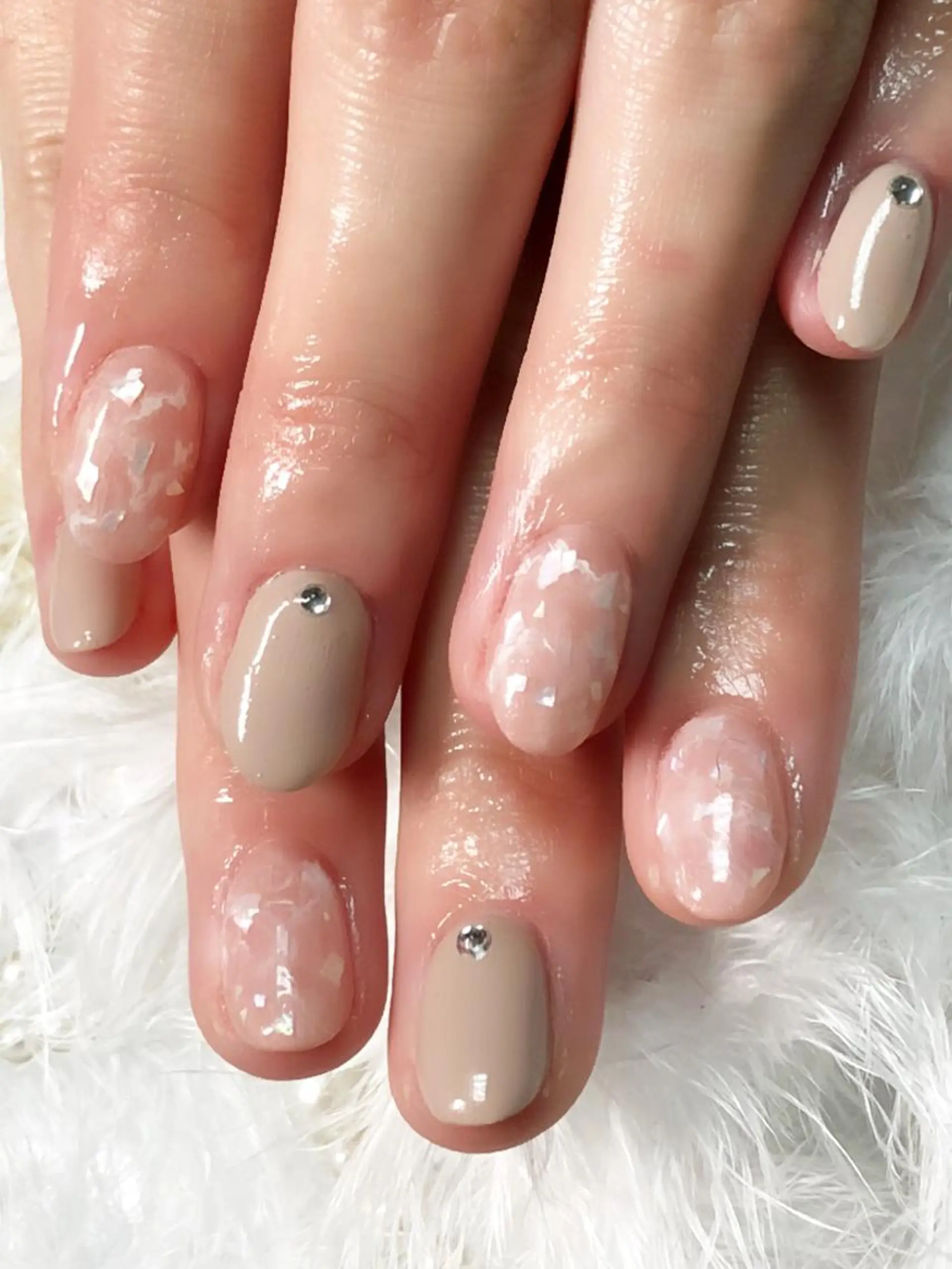 ミディアム ネイル キラキラネイル 大理石ネイル(マーブル) ピンク シンプルネイル 春ネイル ハンドネイル CITRAtotal beautyのネイルデザイン