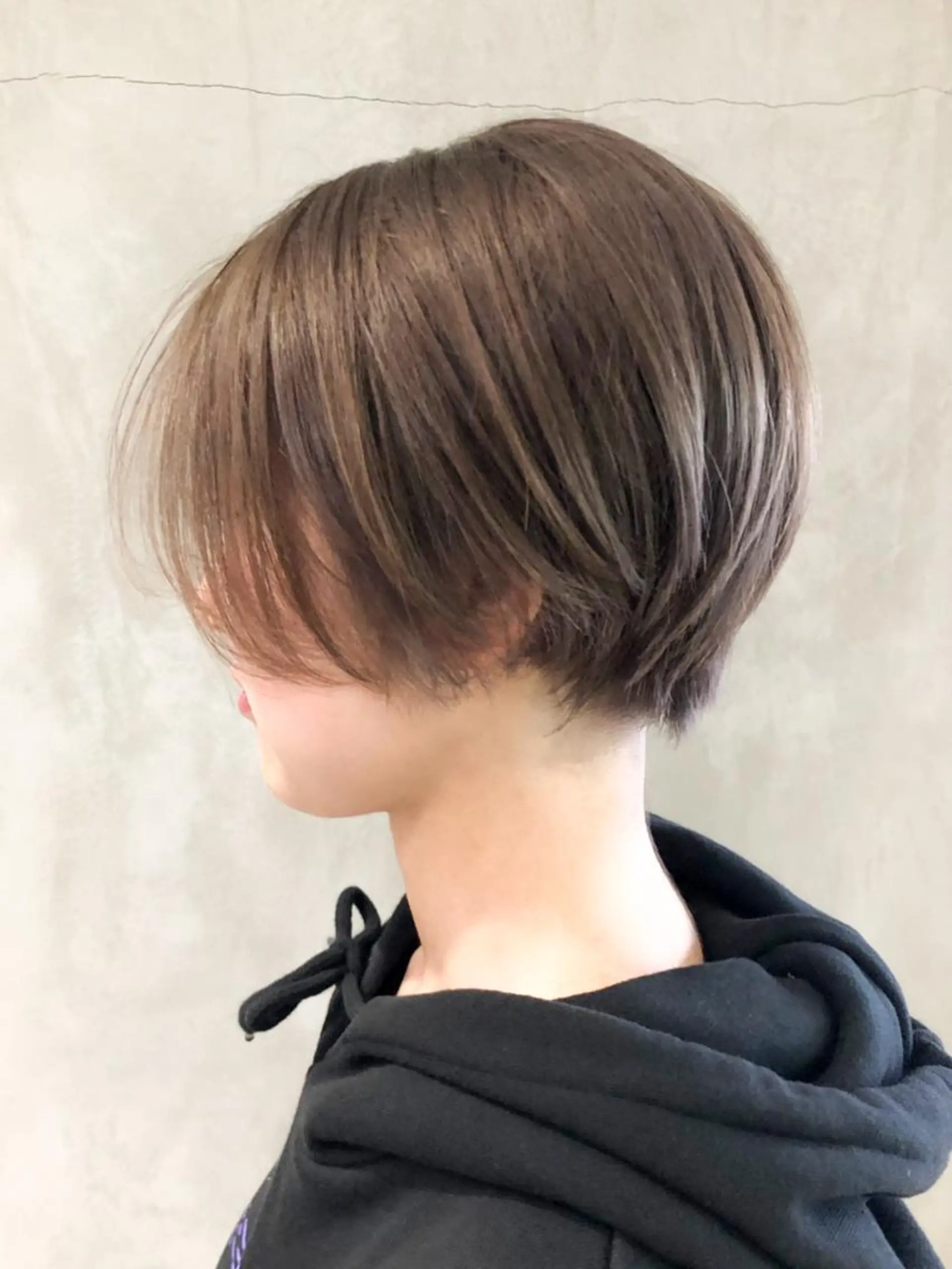 ショート カラー パーマ ヘアアレンジ グレージュ ショートヘア ITbyALBUM 中野店のヘアスタイル