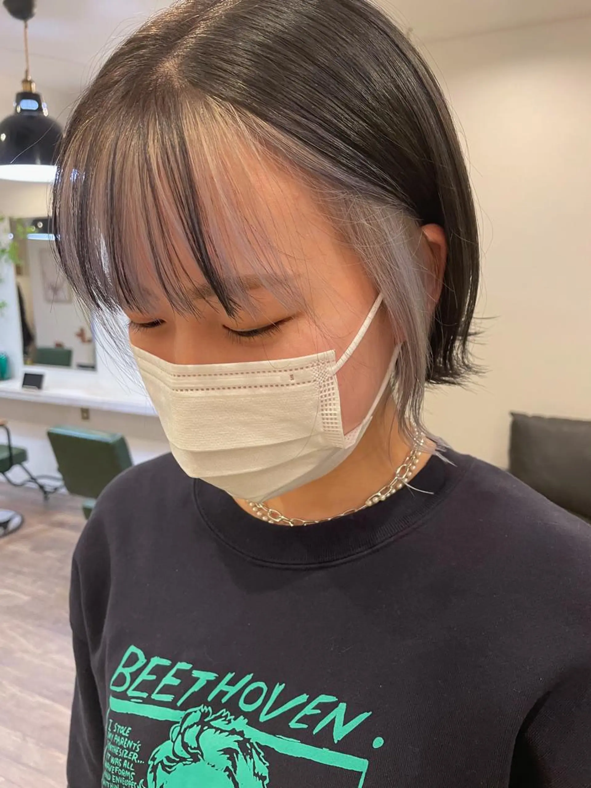 ショート カラー ミストバング  フェイスフレーミング シルバー ホワイトシルバー ヘアカラー m ā l o.🌷 サカモトマイコのヘアスタイル