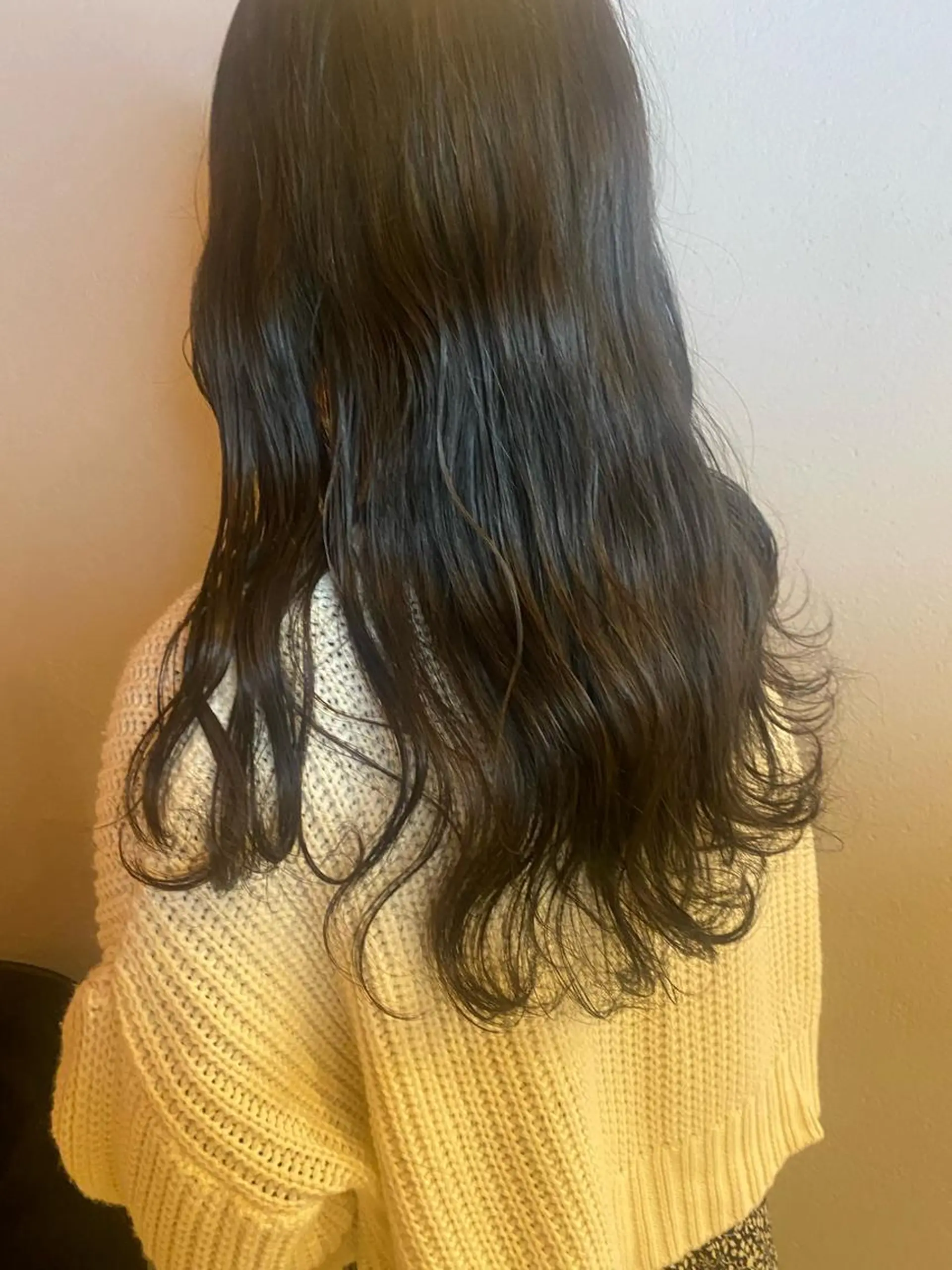 セミロング 艶カラー　宮﨑 蒼のヘアスタイル