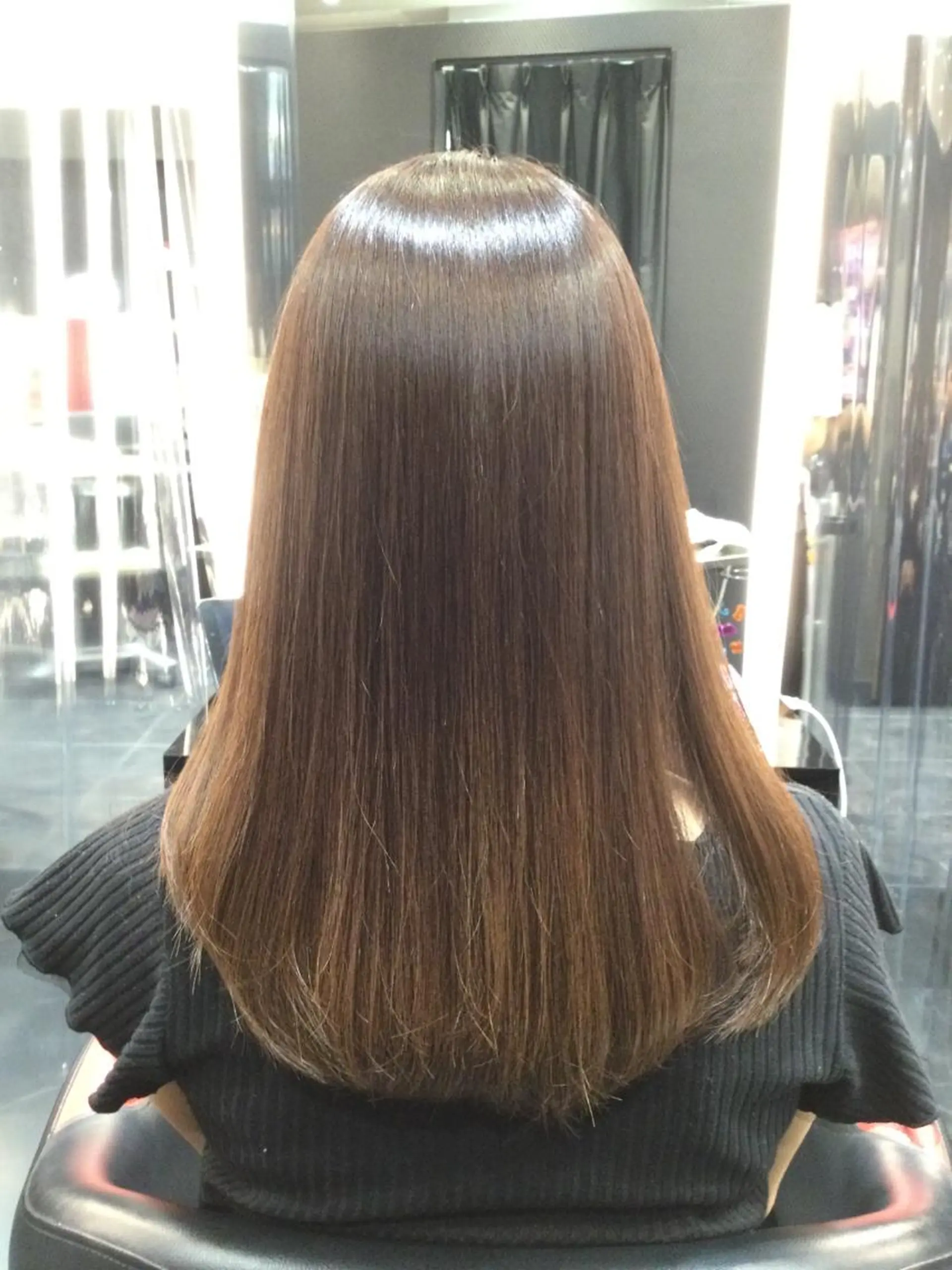 セミロング カラー Annon プライベートサロンのヘアスタイル