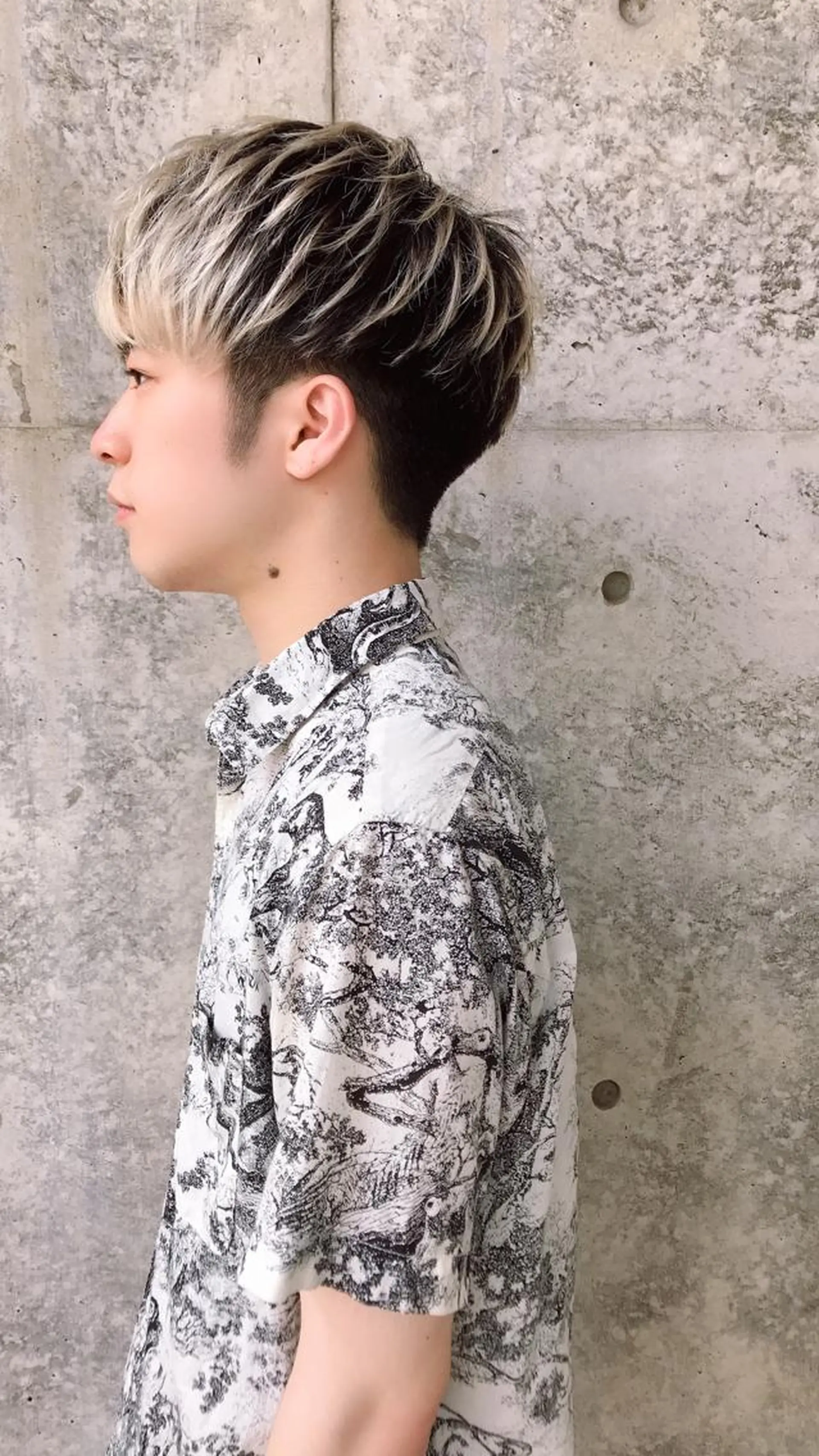 ショート カラー メンズ 及川 光のヘアスタイル