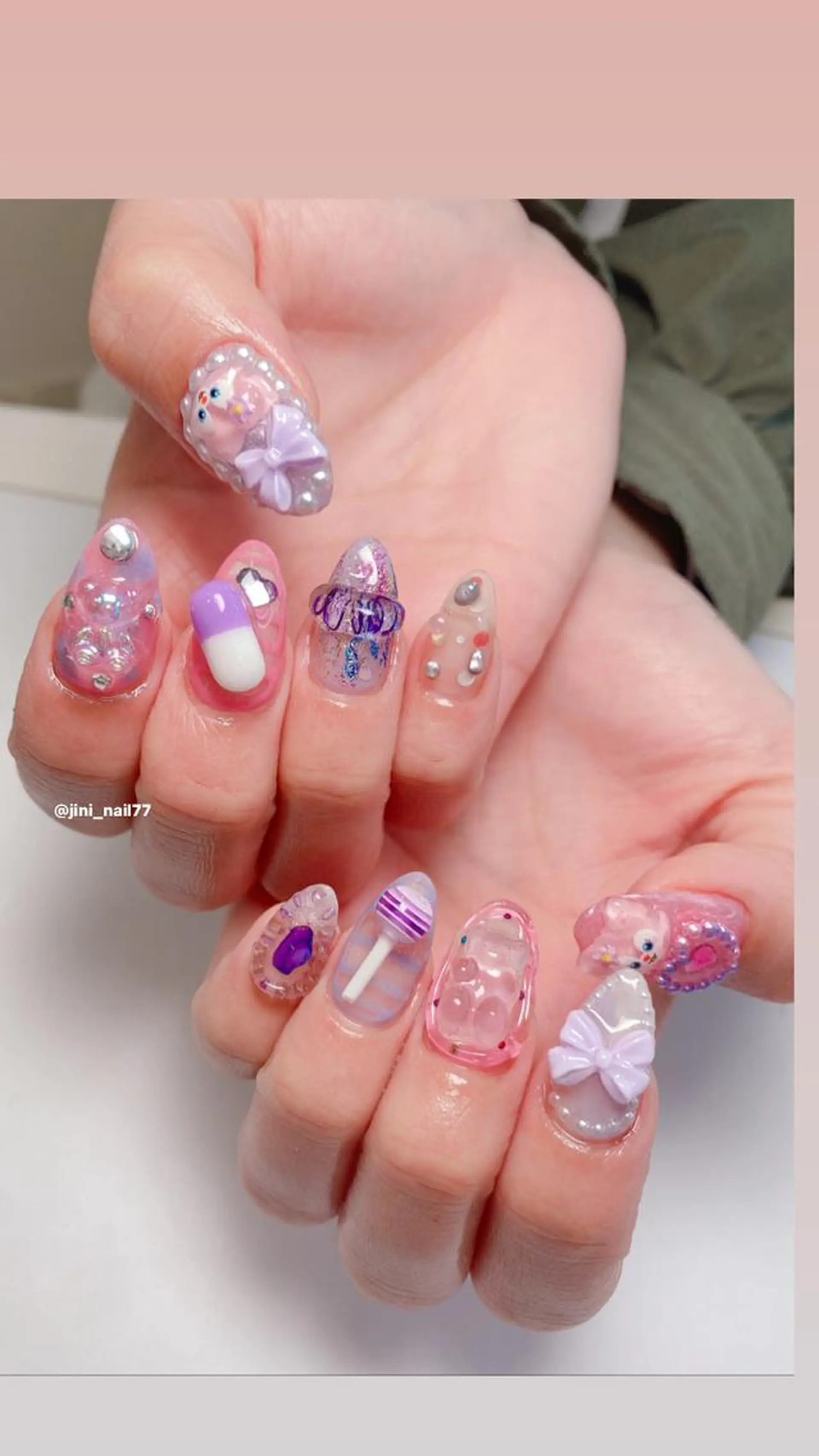 ネイル JINI NAIL所属・ジニ ネイルのネイルデザイン