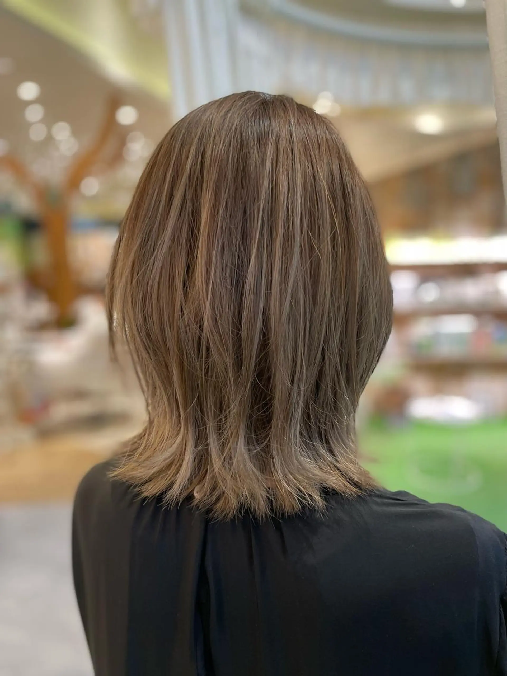 ミディアム カット ヘアカラー 韓国風レイヤーカット 🇰🇷❕モカのヘアスタイル