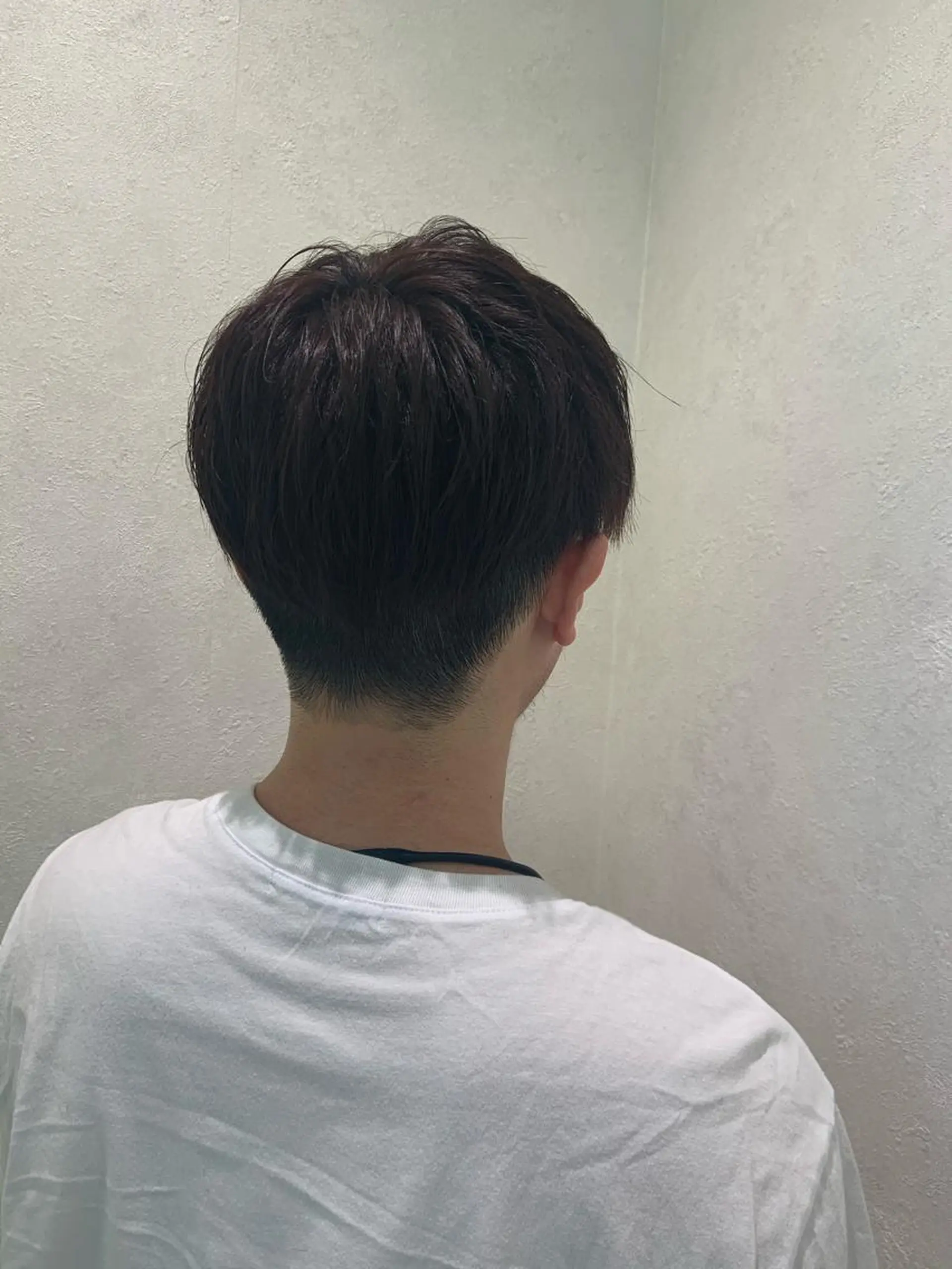 ショート カラー メンズ ハイトーンカラー🤍 山下 優華のヘアスタイル