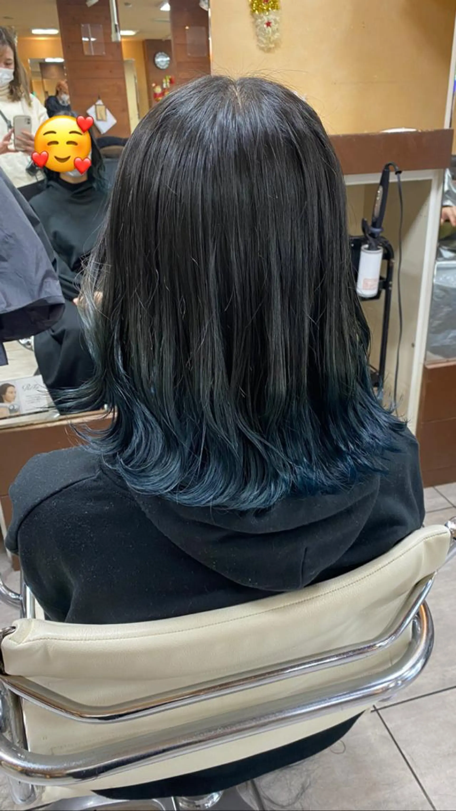 ミディアム カラー ヘアアレンジ ヘアカラー トリートメント 川上 麻梨阿のヘアスタイル