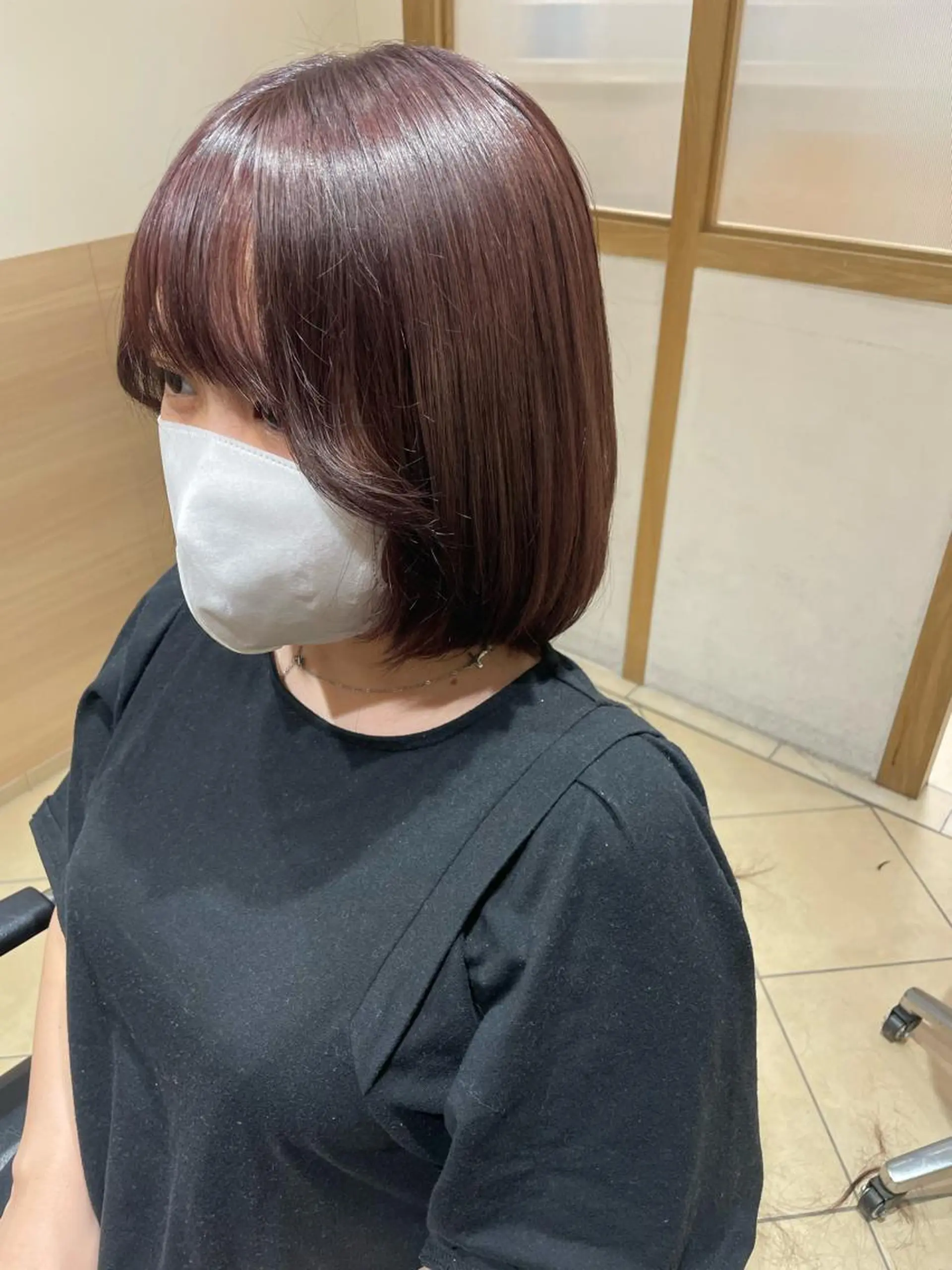 ショート カラー ブラウンカラー ケアカラー カシス ピンクカラー ピンクブラウン ヘアカラー 天野 瑠真のヘアスタイル