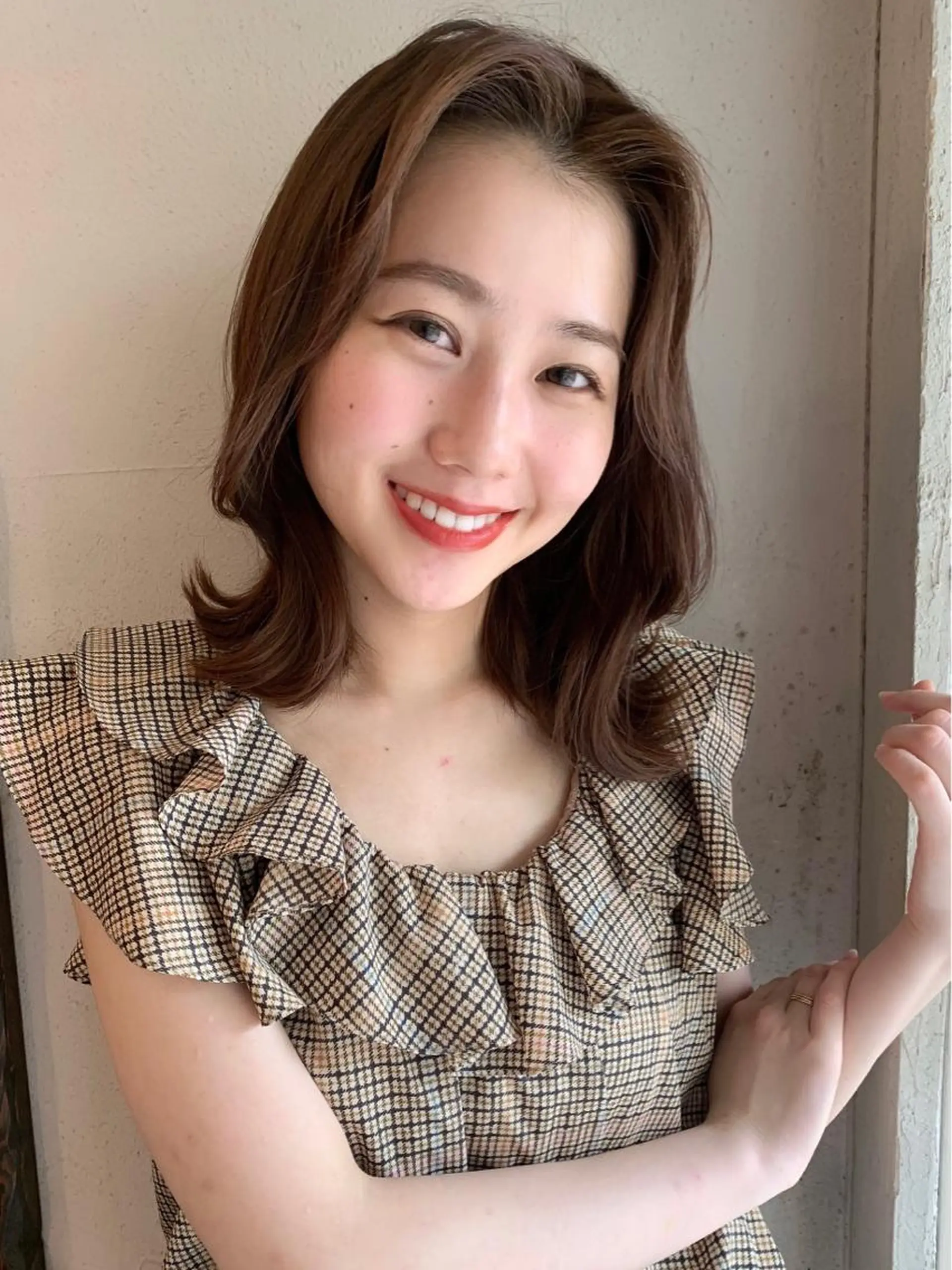 ミディアム カラー 透明感/オリーブ/ グレージュ/YUKAのヘアスタイル