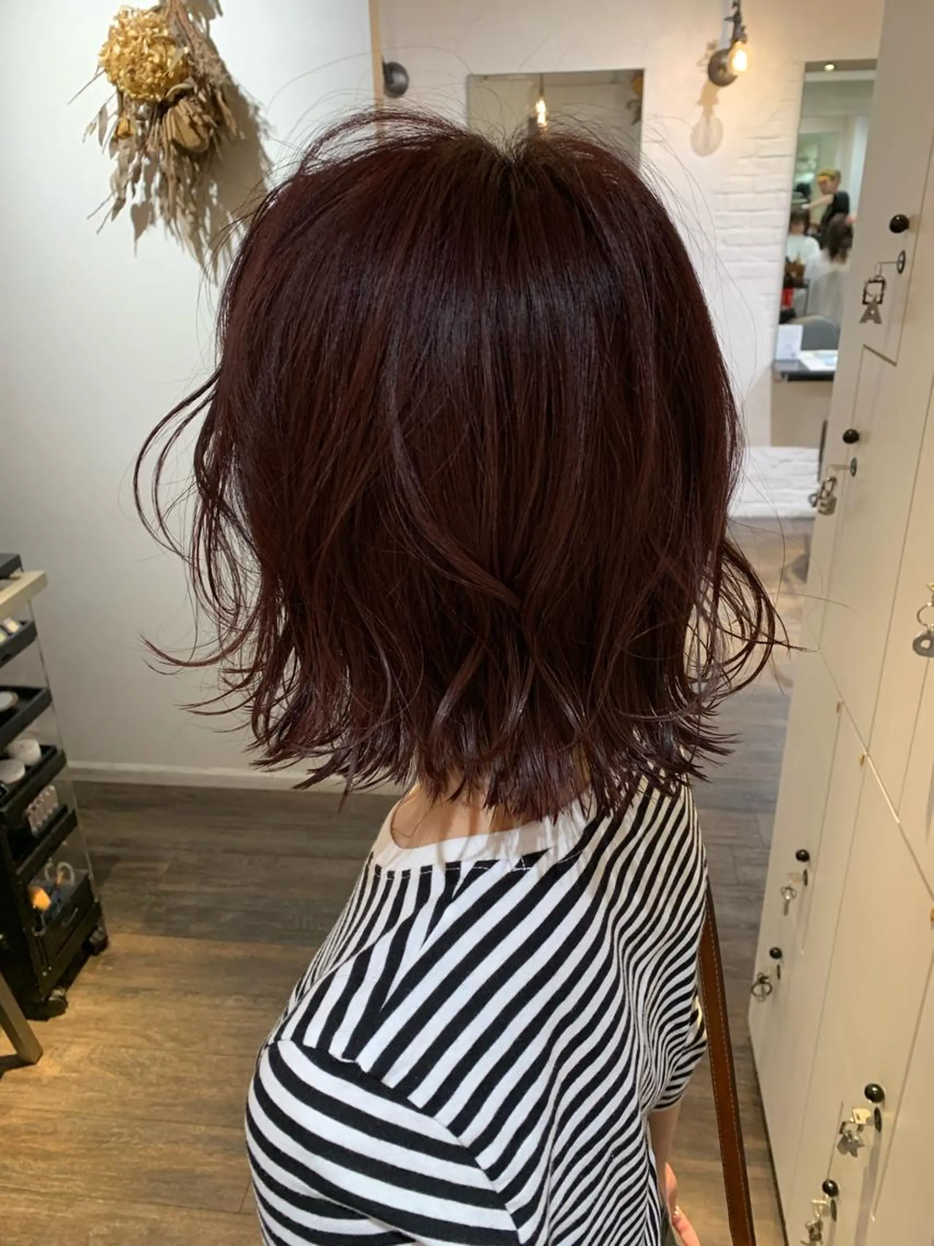 ミディアム カラー 安村 美奈のヘアスタイル