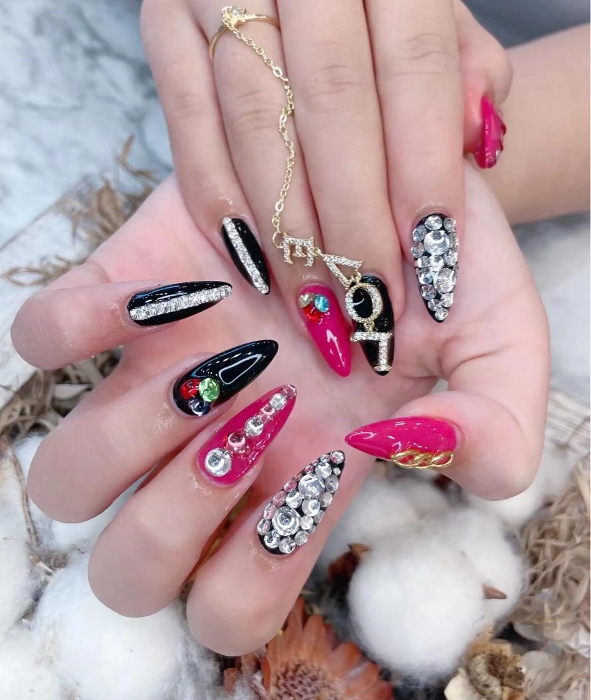 ネイル babarla Nailのネイルデザイン