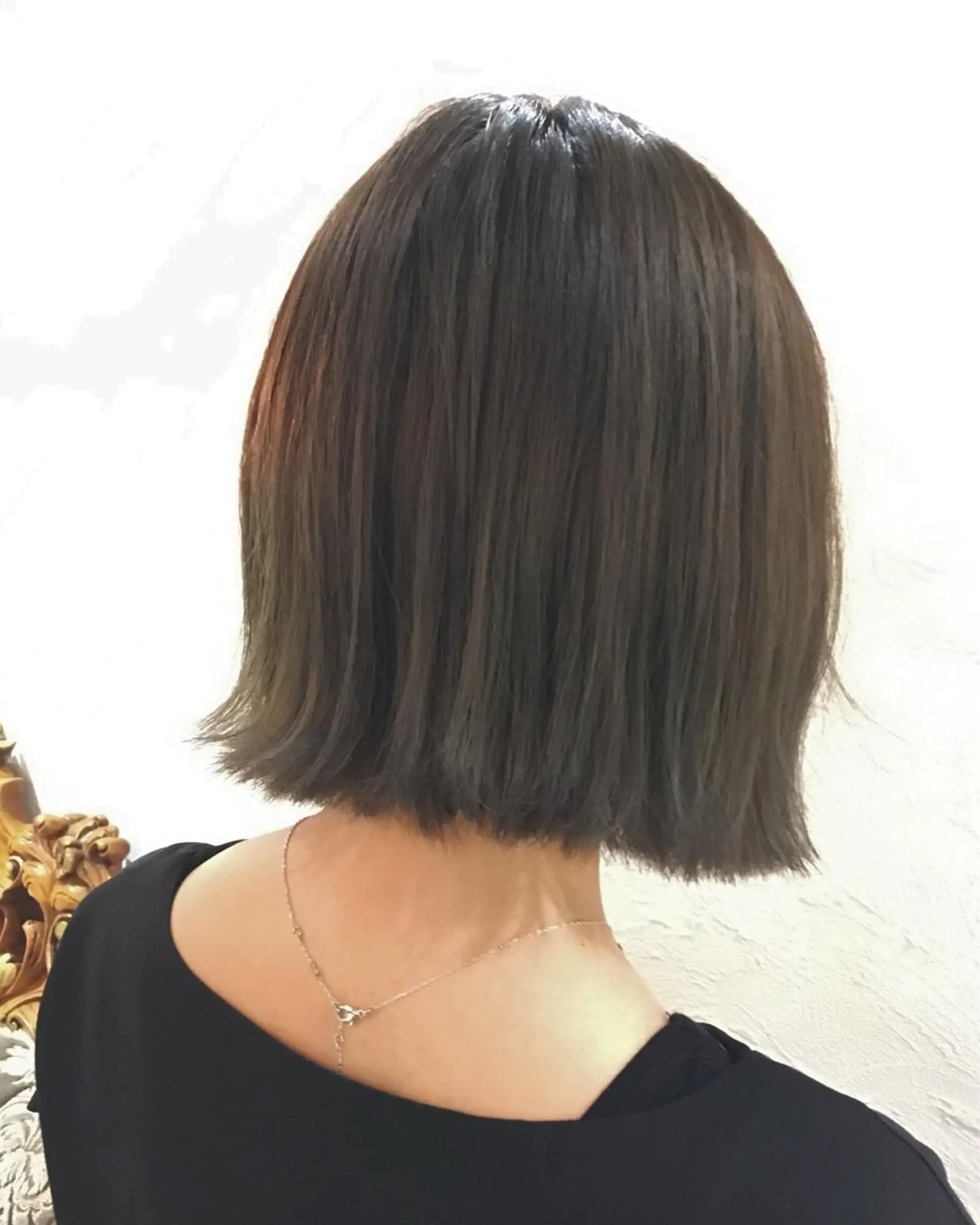 ショート カラー パーマ ヘアアレンジ 切りっぱなしボブ グレージュ ボブ 外ハネヘア エグチ アキラのヘアスタイル