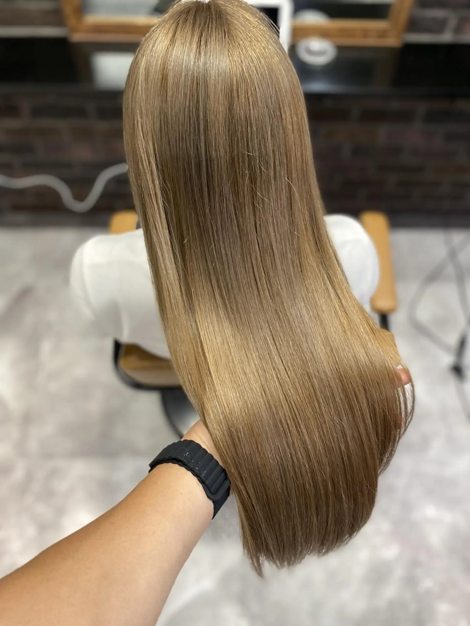 ロング カラー ヘアカラー トリートメント 髪質改善/ハイトーン MOLAのヘアスタイル