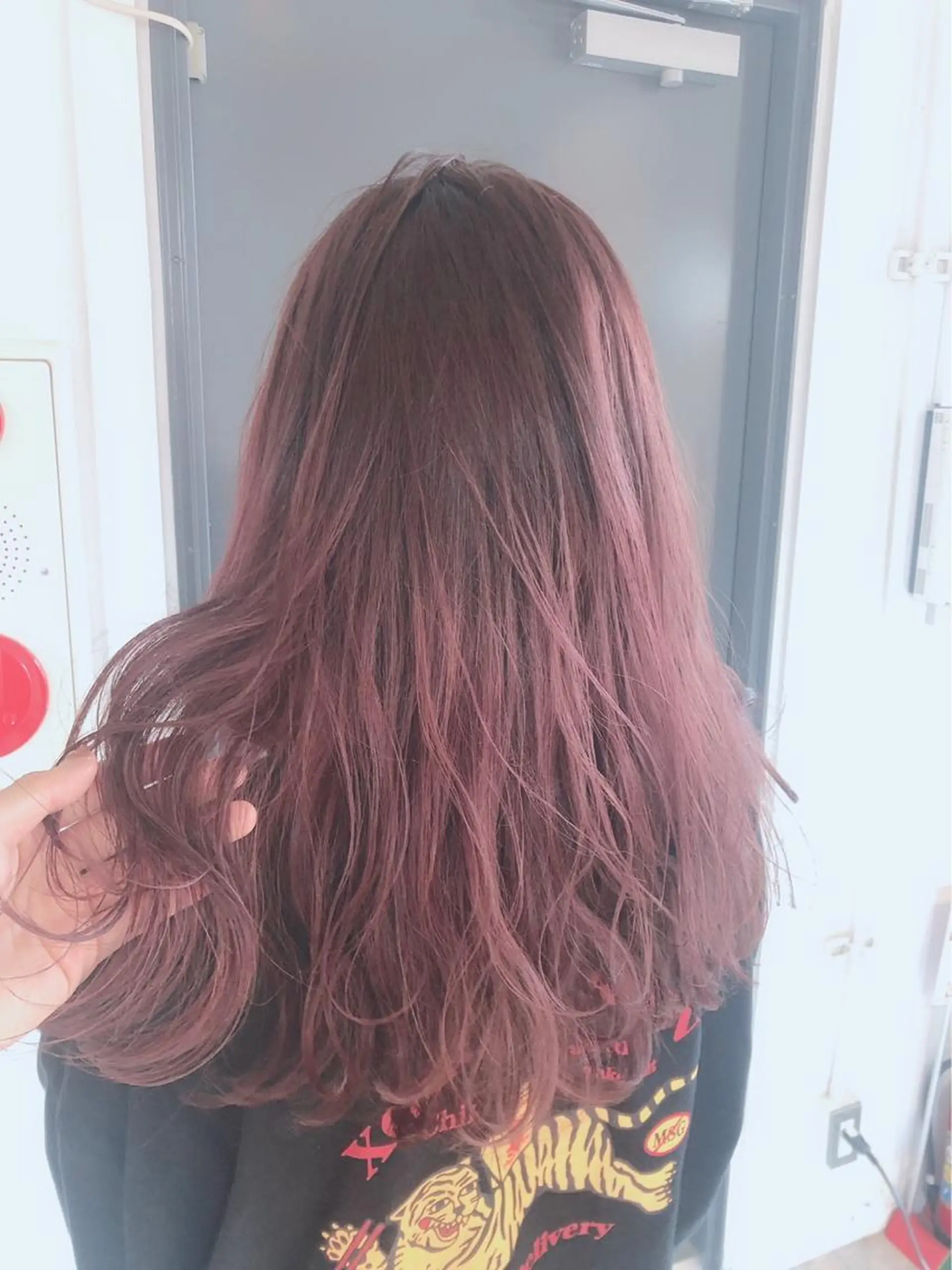 ミディアム カラー ヘアアレンジ アディクシーカラー ブリーチ ケアブリーチ ダブルカラー イヤリングカラー ヘアカラー トリートメント ヘアセット 髪質改善デザイナー &mirai ryoのヘアスタイル
