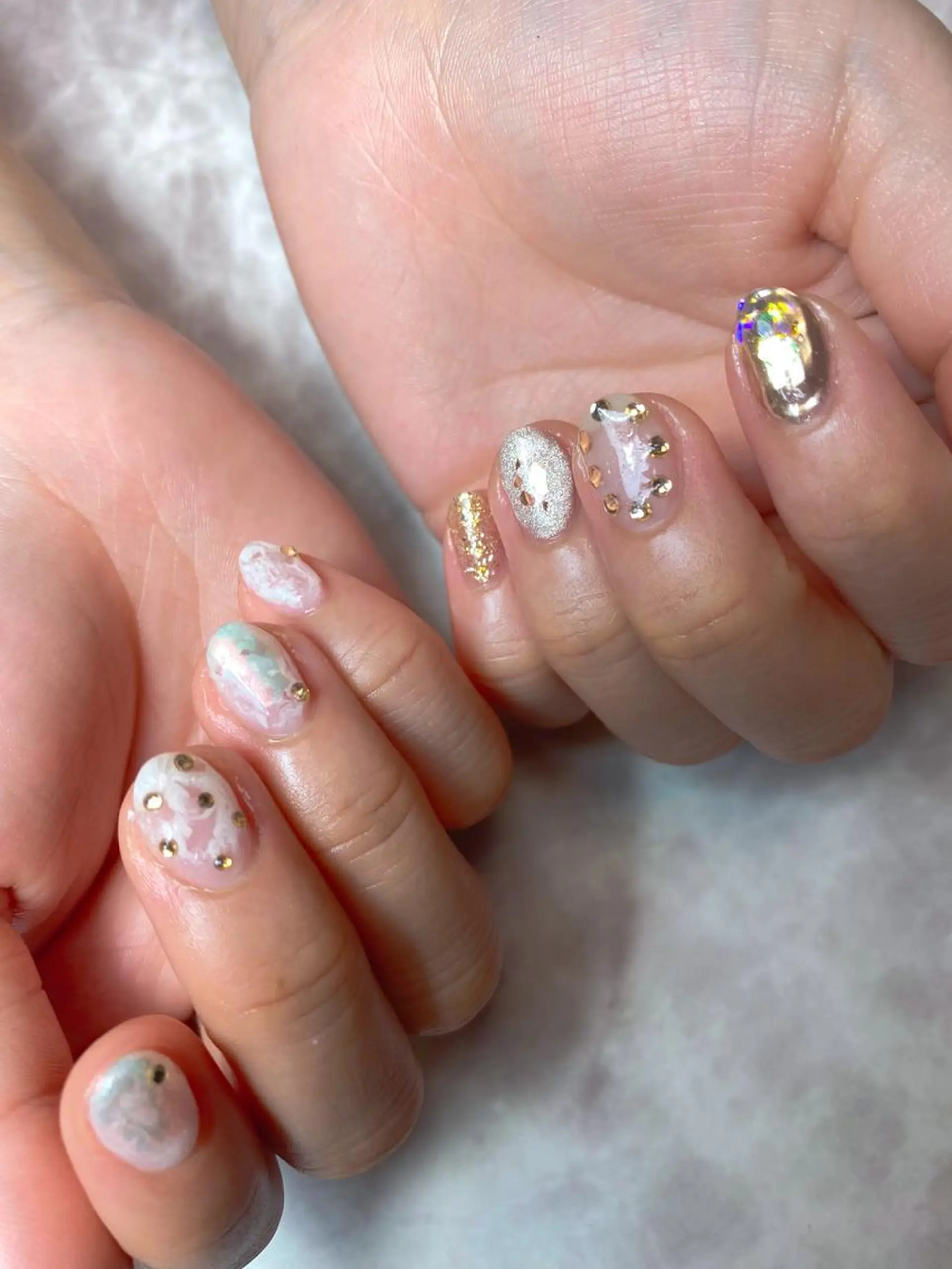 ネイル ハンドネイル ハンドケア 🌿Charme🌿 MAIのネイルデザイン