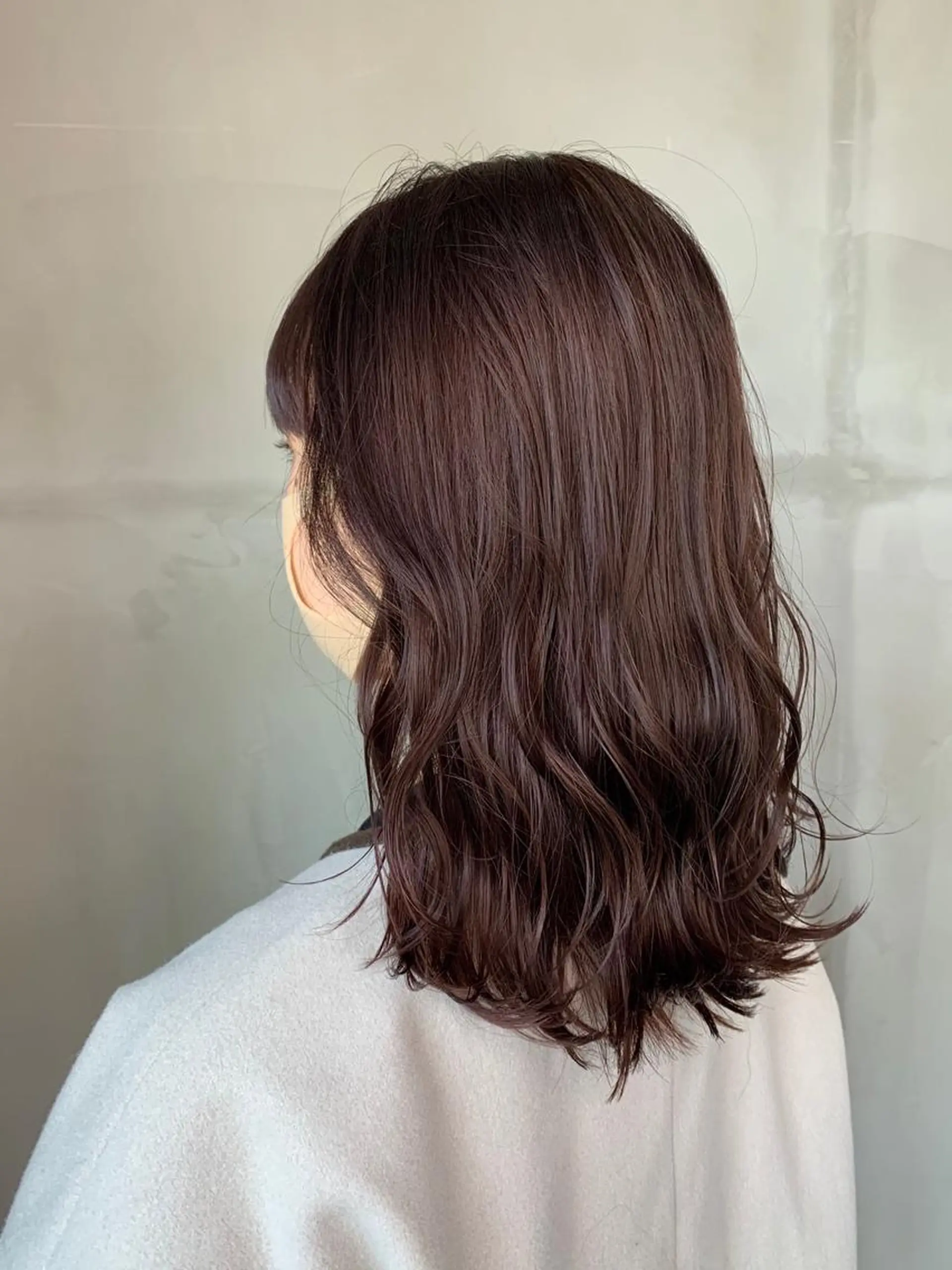 セミロング カラー アッシュ バレイヤージュ ベージュカラー ブロンド ブルーカラー ヘアカラー レイヤーカット/ 艶カラー/RYOMAのヘアスタイル