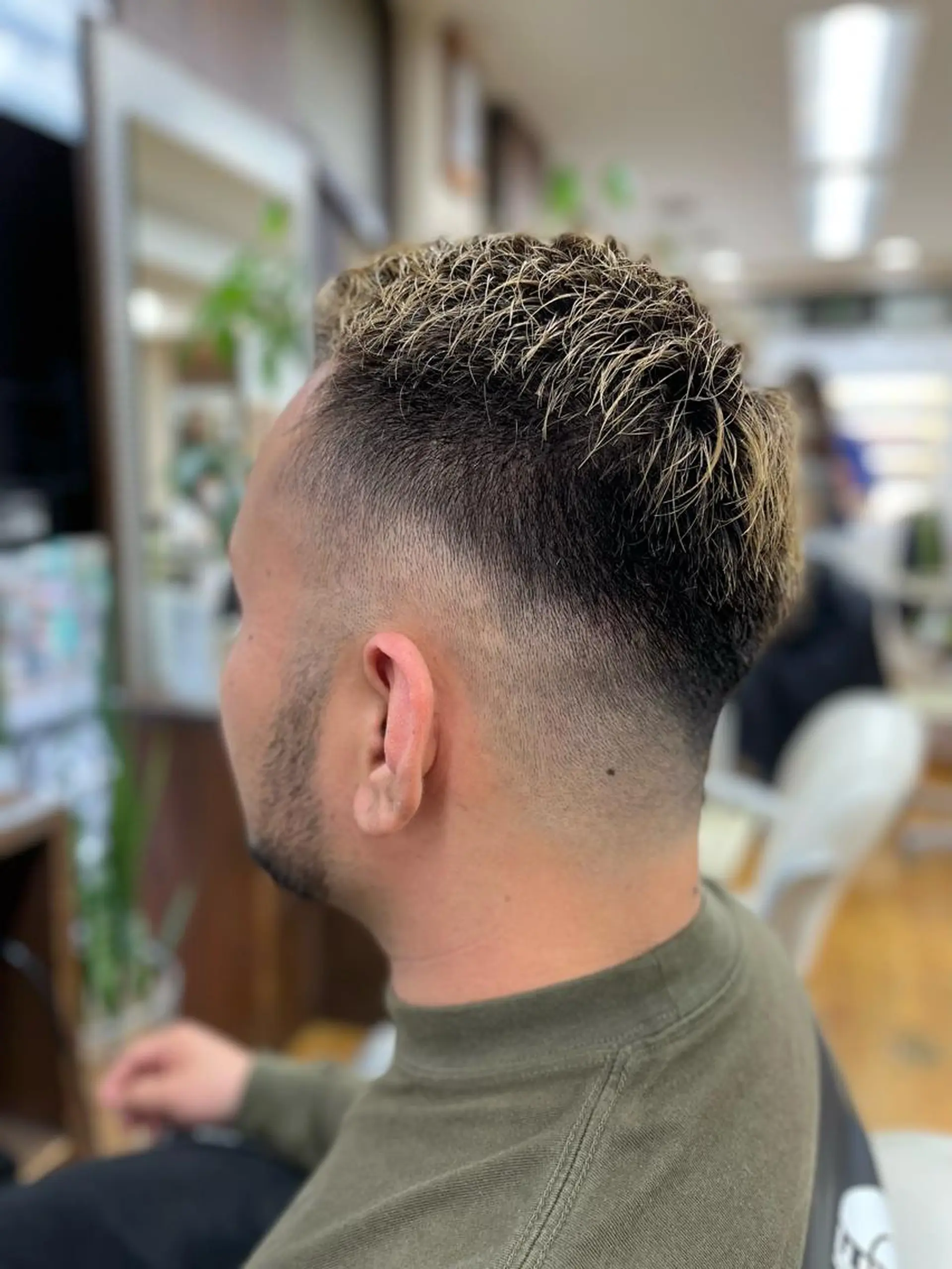 ショート メンズ フェードカット ふくおか ななのヘアスタイル