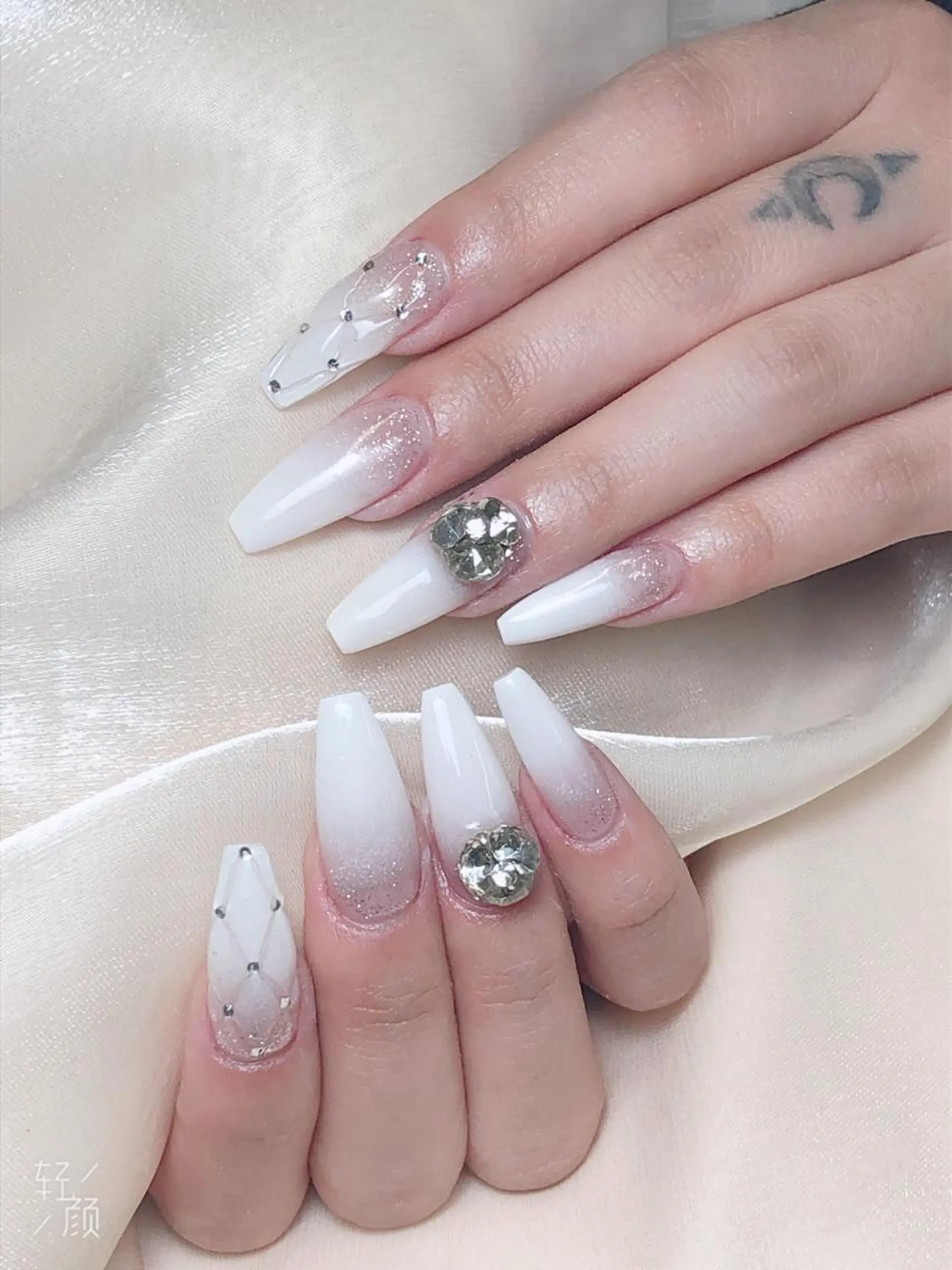 ネイル LR.ONE ヨウのネイルデザイン