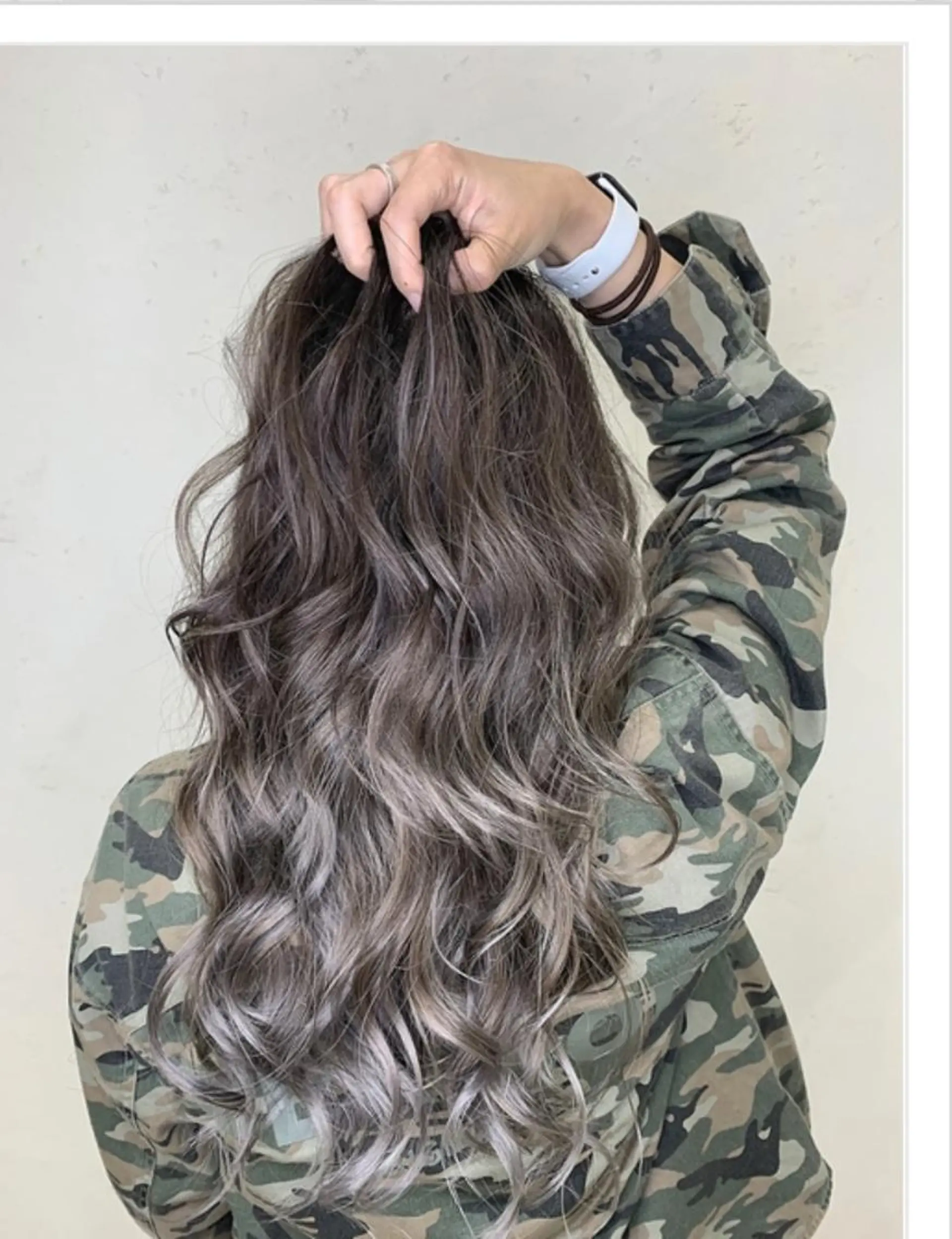 ミディアム カラーリスト菅澤 岳のヘアスタイル