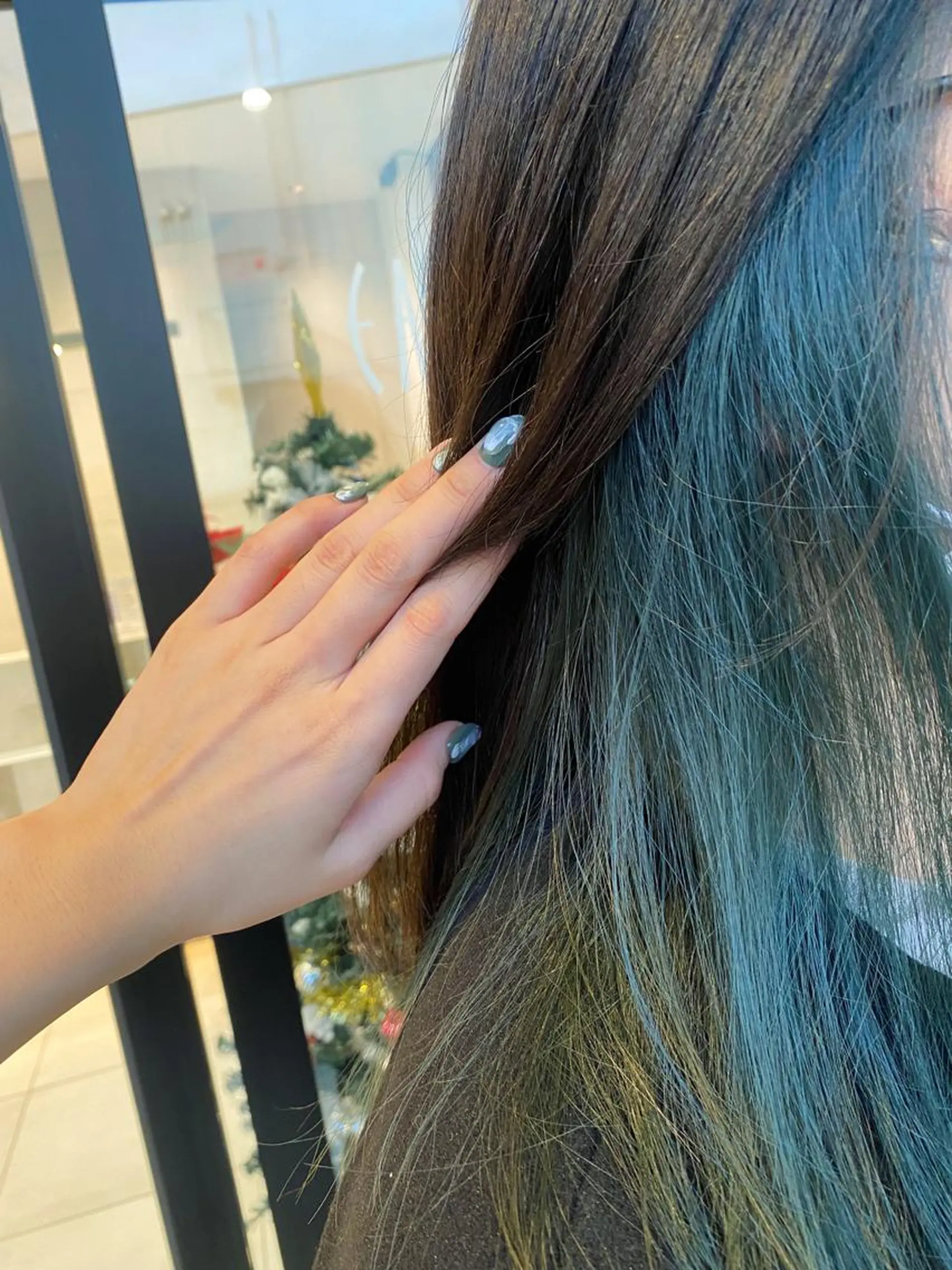 ロング カラー 透明感カラー 天羅のヘアスタイル