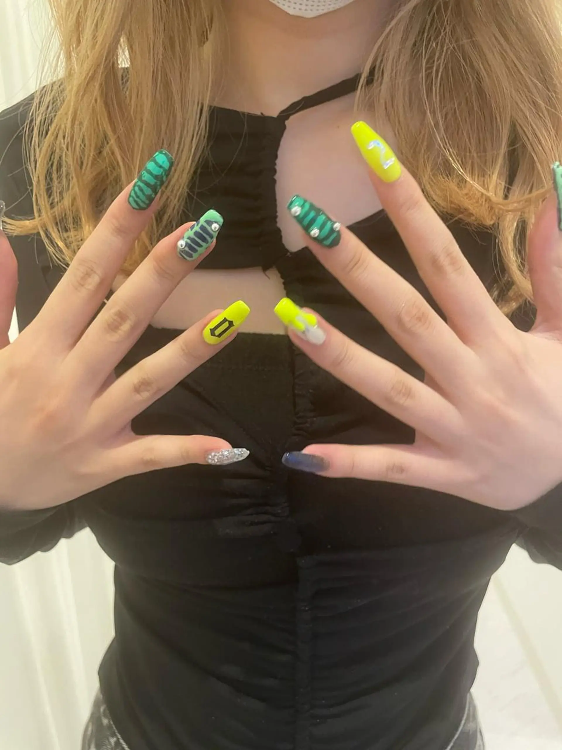 ネイル 束感まつ毛/ネイル/ LED♥KIRARAのマツエク・マツパデザイン