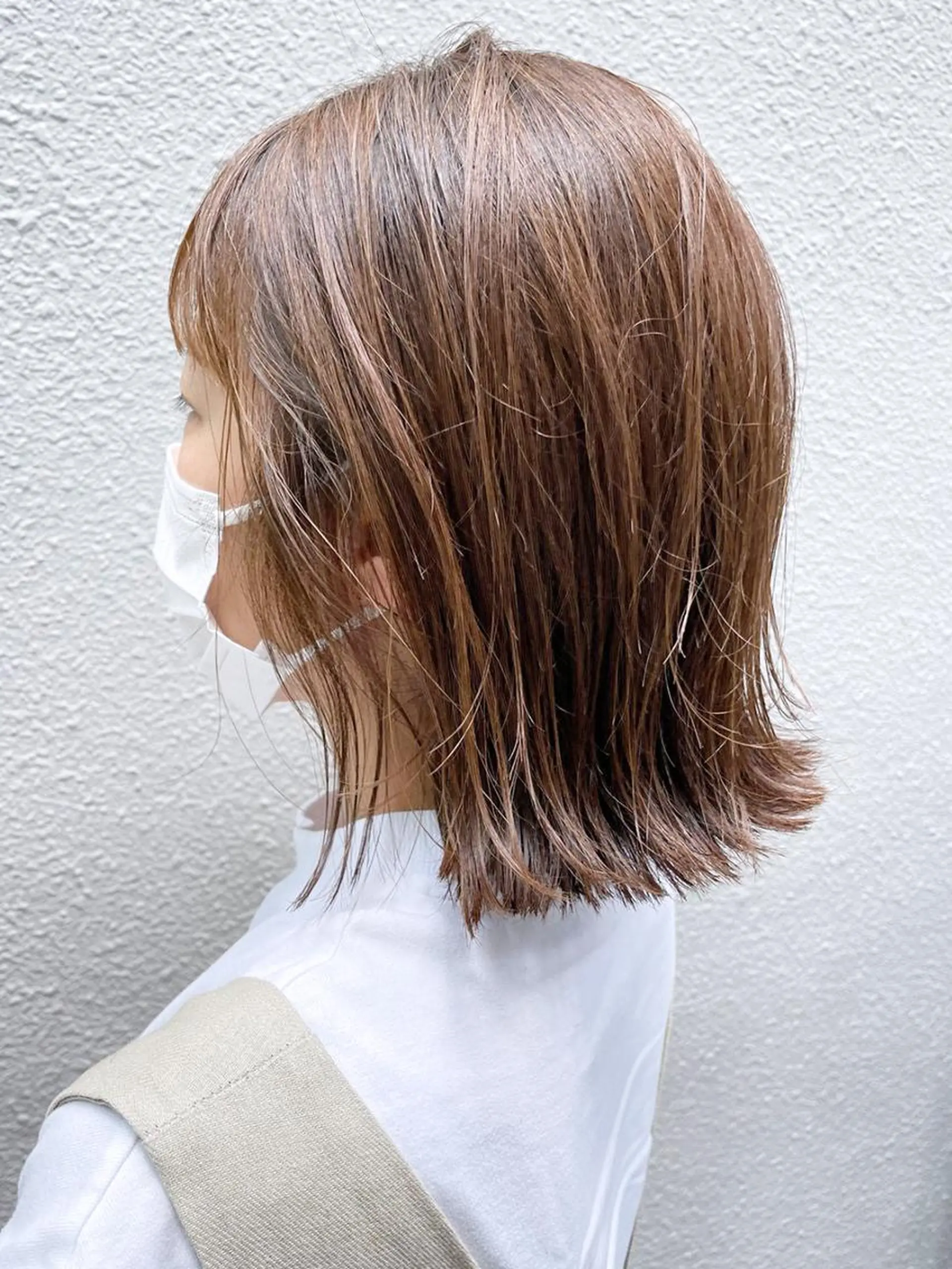 ミディアム カラー パーマ ヘアアレンジ 切りっぱなしロブ ITbyALBUM 中野店のヘアスタイル