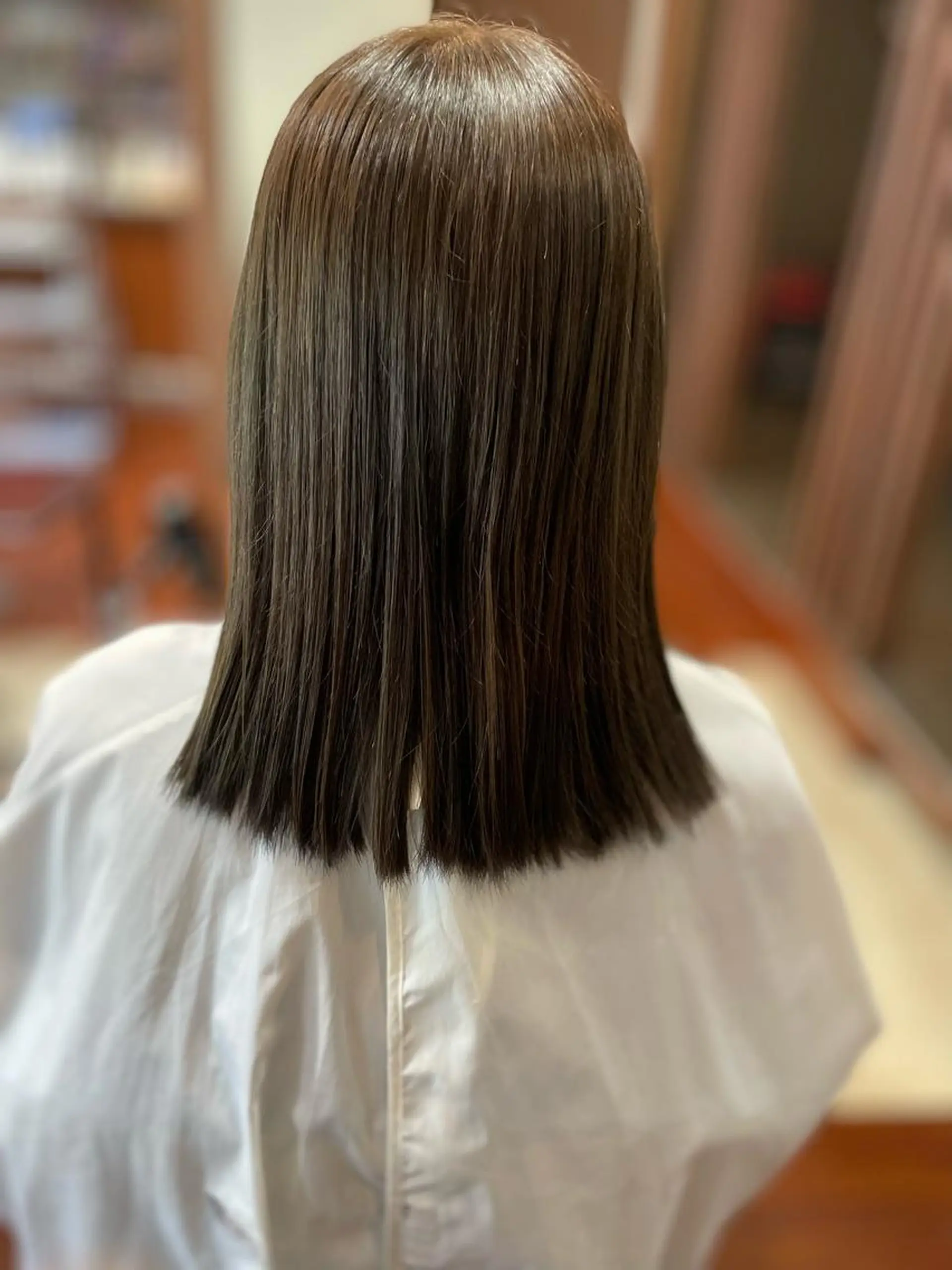 セミロング カット 縮毛矯正 トリートメント 北泉 里彩のヘアスタイル