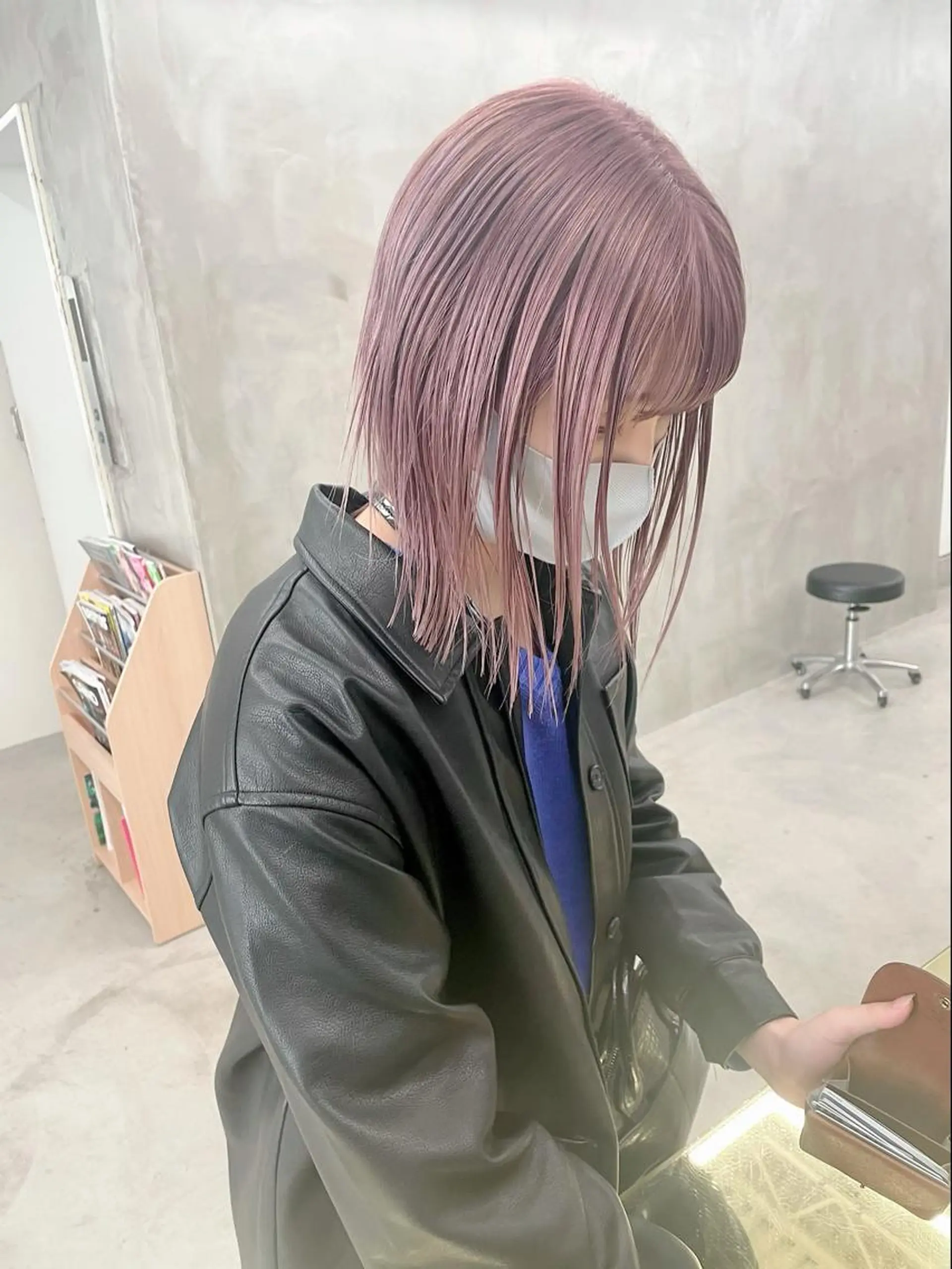 ミディアム カラー カット ヘアカラー トリートメント 似合わせ｜レイヤー 🪩yurikaのヘアスタイル