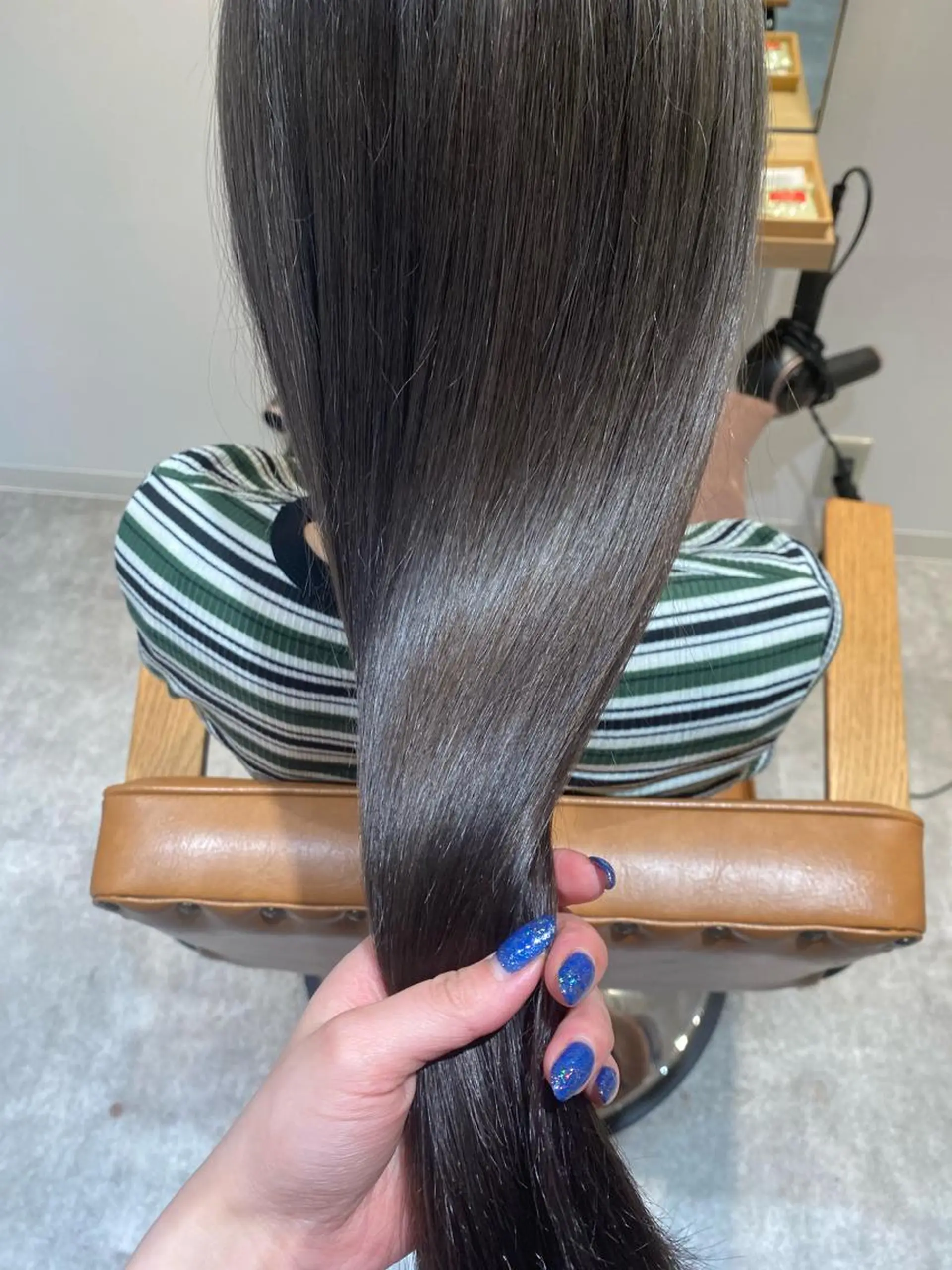 ロング カラー ブリーチ 透明感カラー グレージュ オスズ 🎀´-のヘアスタイル