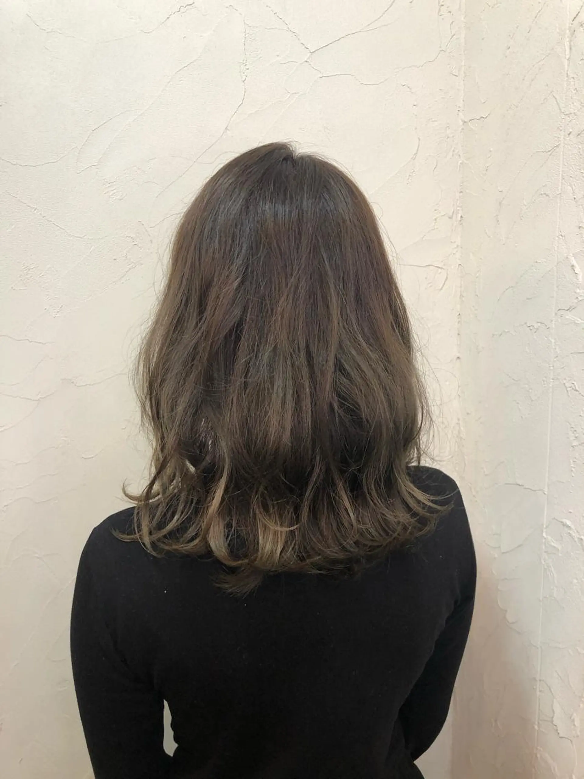 ミディアム カラー 久力琴音''透明感 カラー''アレンジのヘアスタイル