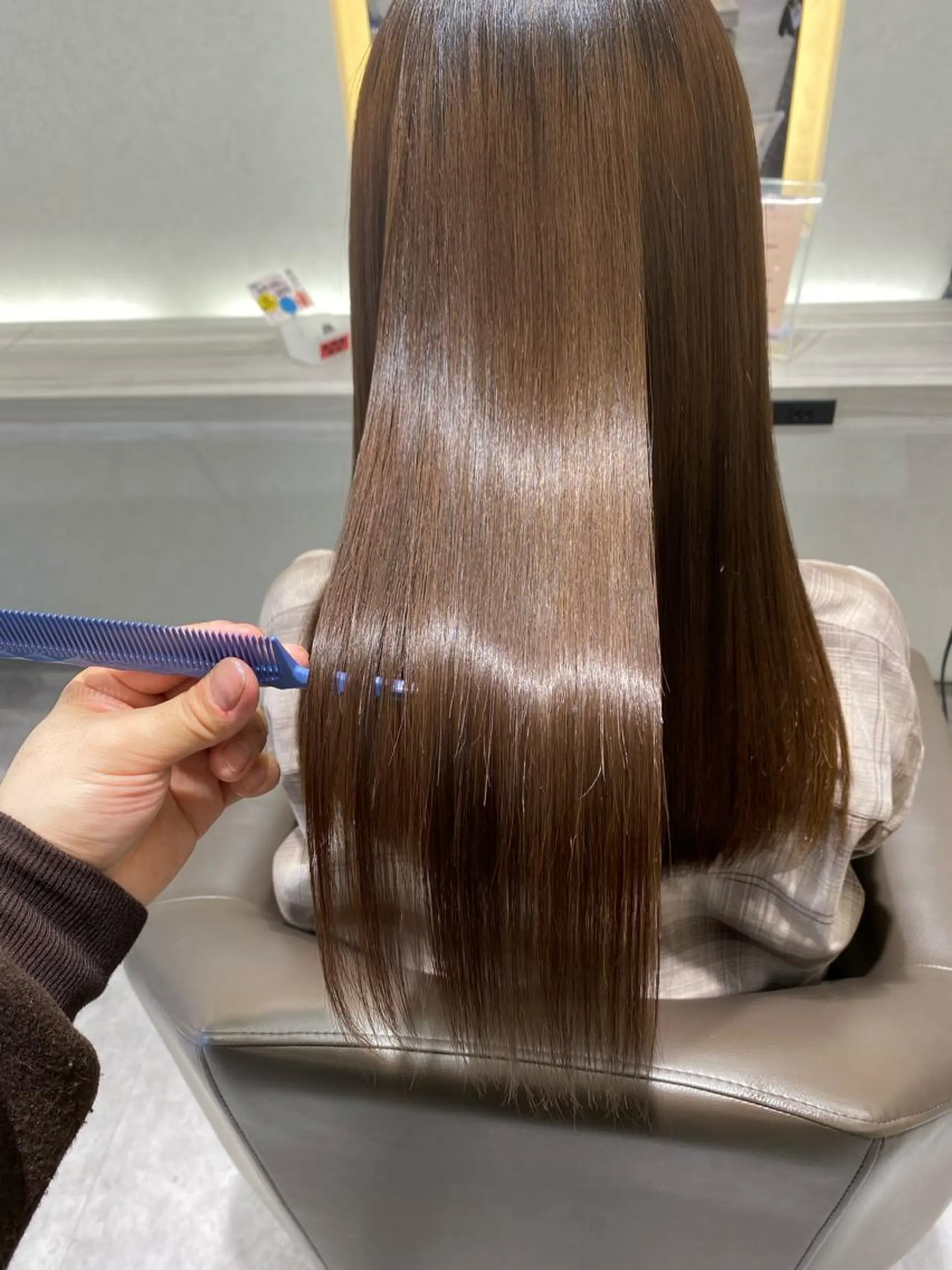 ロング ムトウセイマ/ 縮毛矯正/ブリーチのヘアスタイル