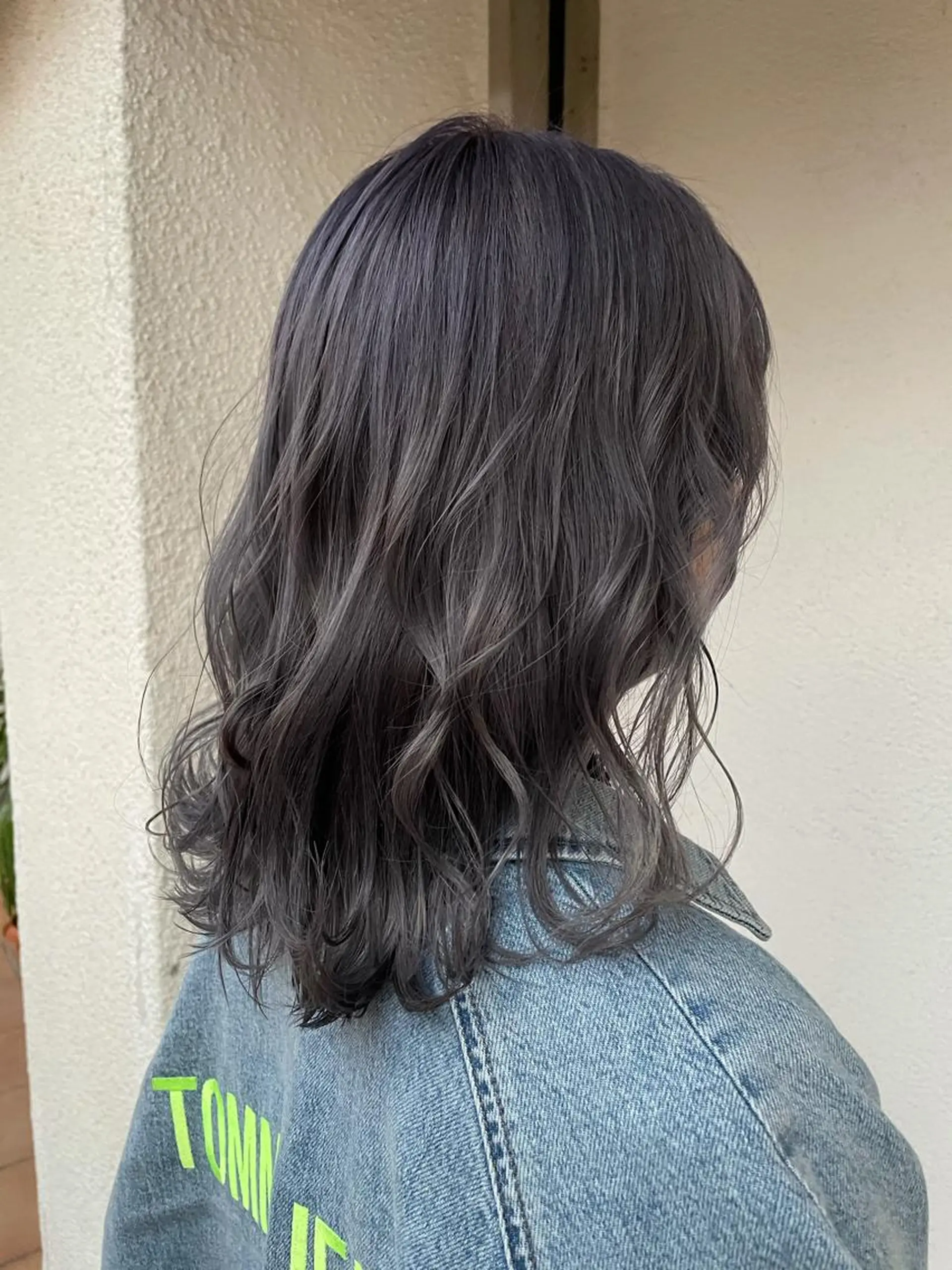 セミロング ヘアカラー トリートメント putri 副店長 岸本　拓真のヘアスタイル