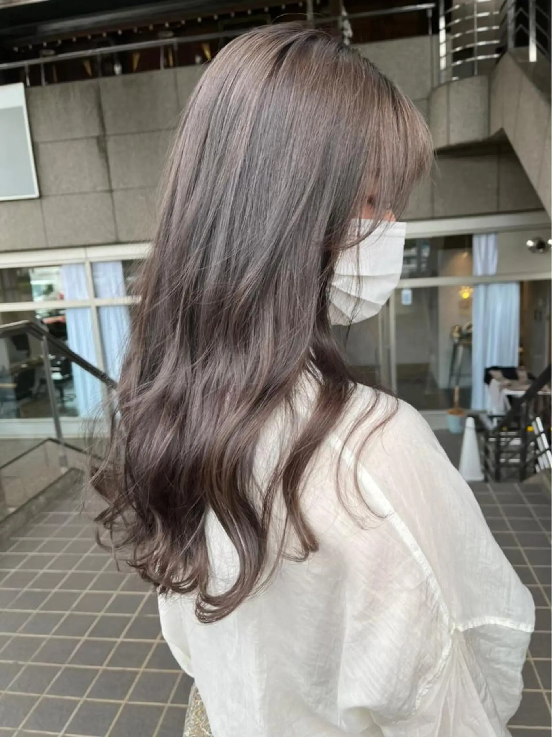 ロング 髪質改善・ハイトーン 🌈SENAのヘアスタイル